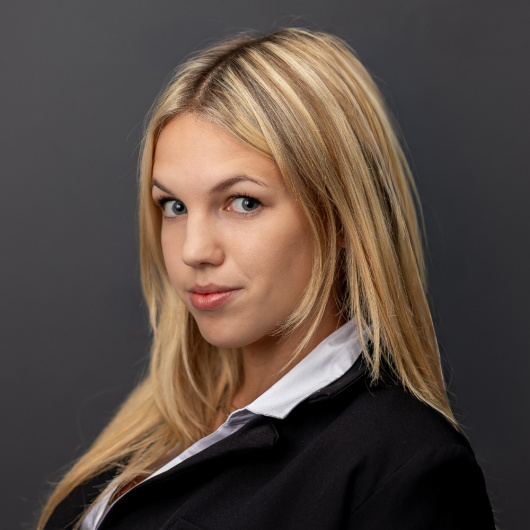 Pálinkás Laura