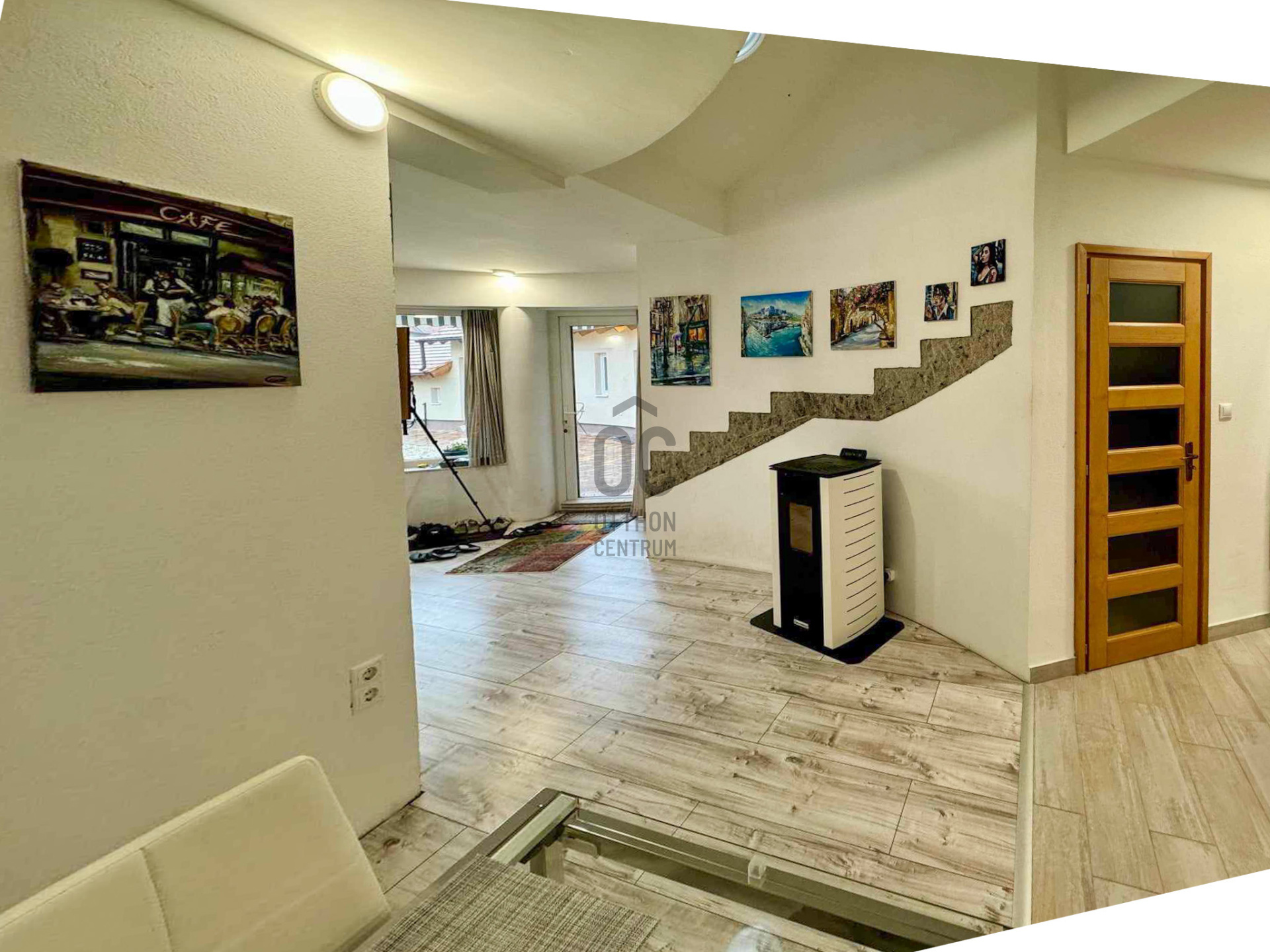 Gallery zoom image