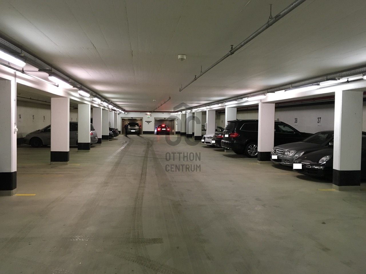 Gallery zoom image