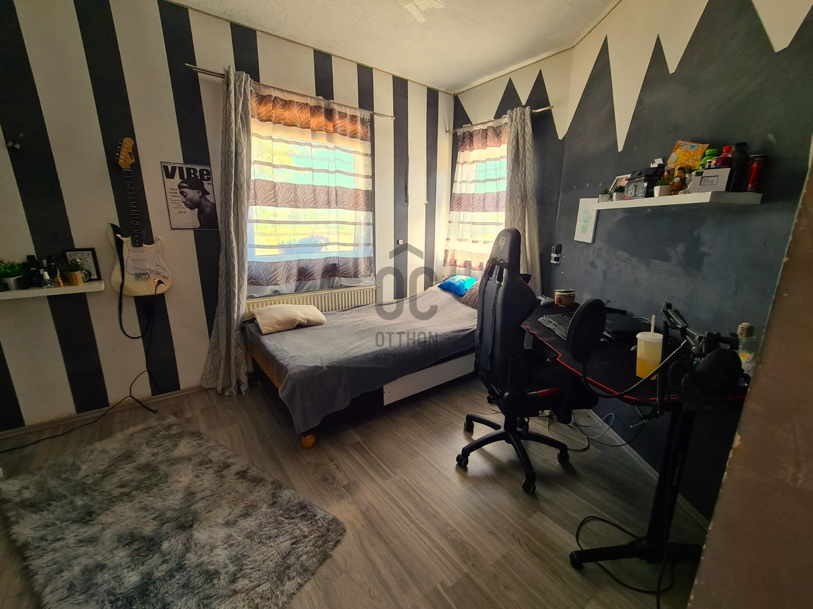 Gallery zoom image