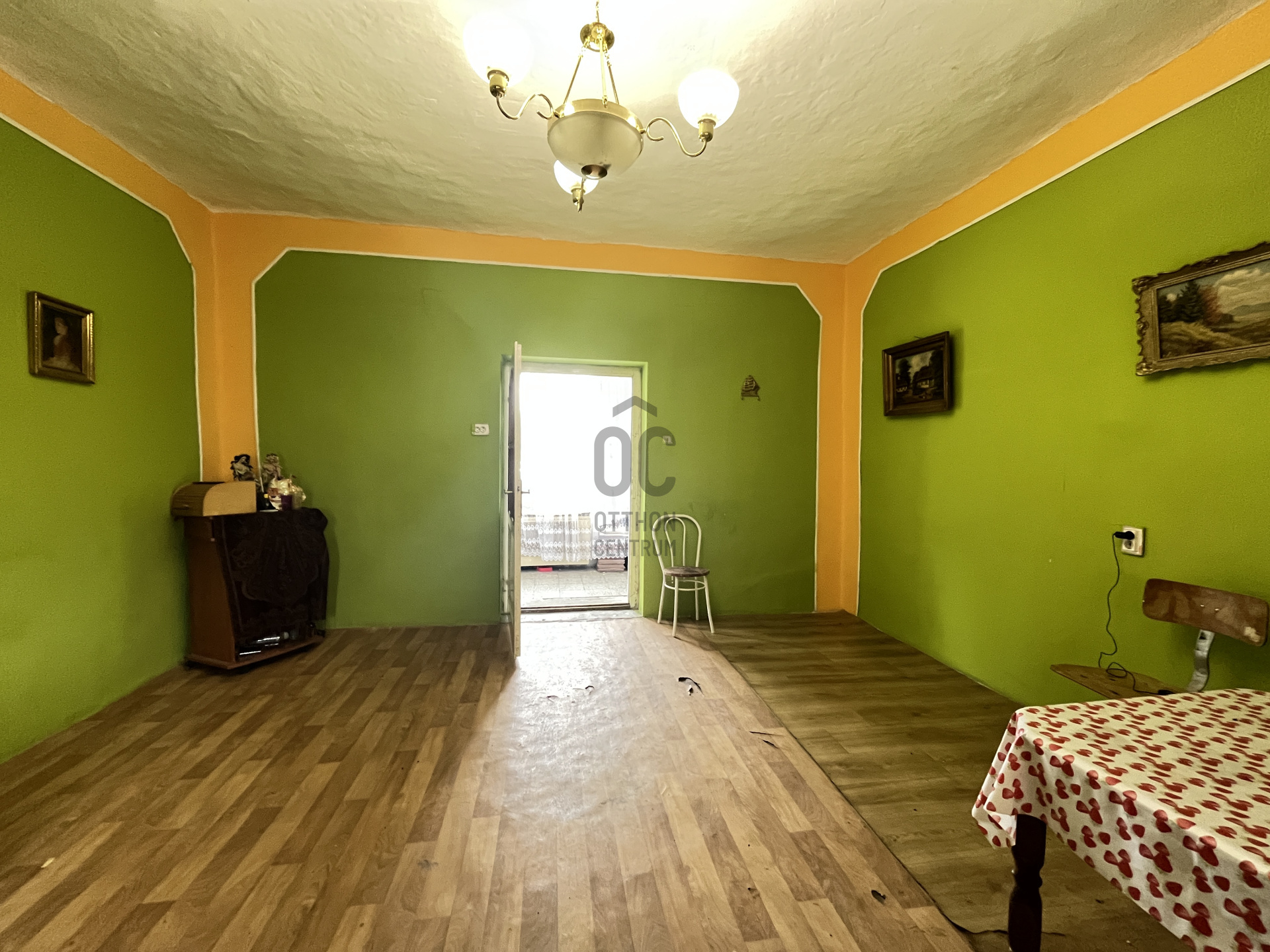 Gallery zoom image