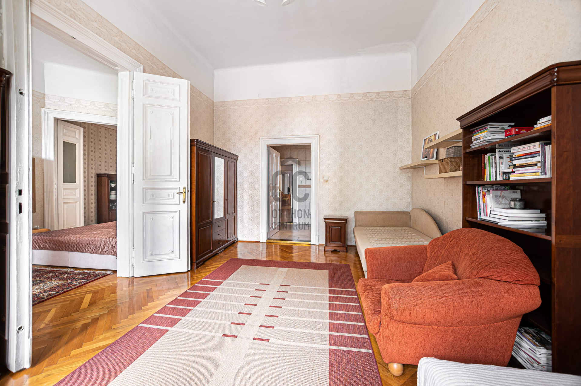 Gallery zoom image