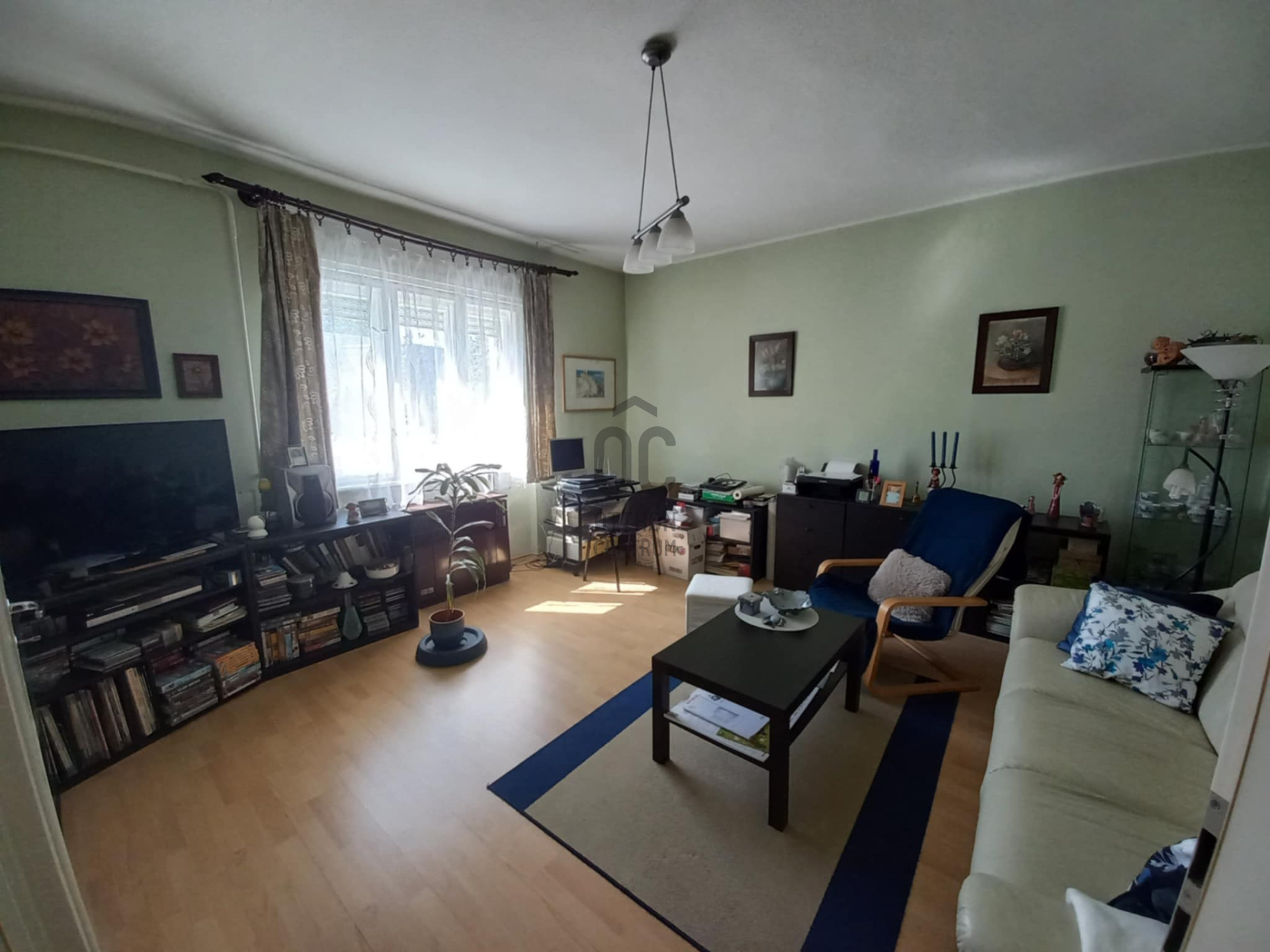 Gallery zoom image