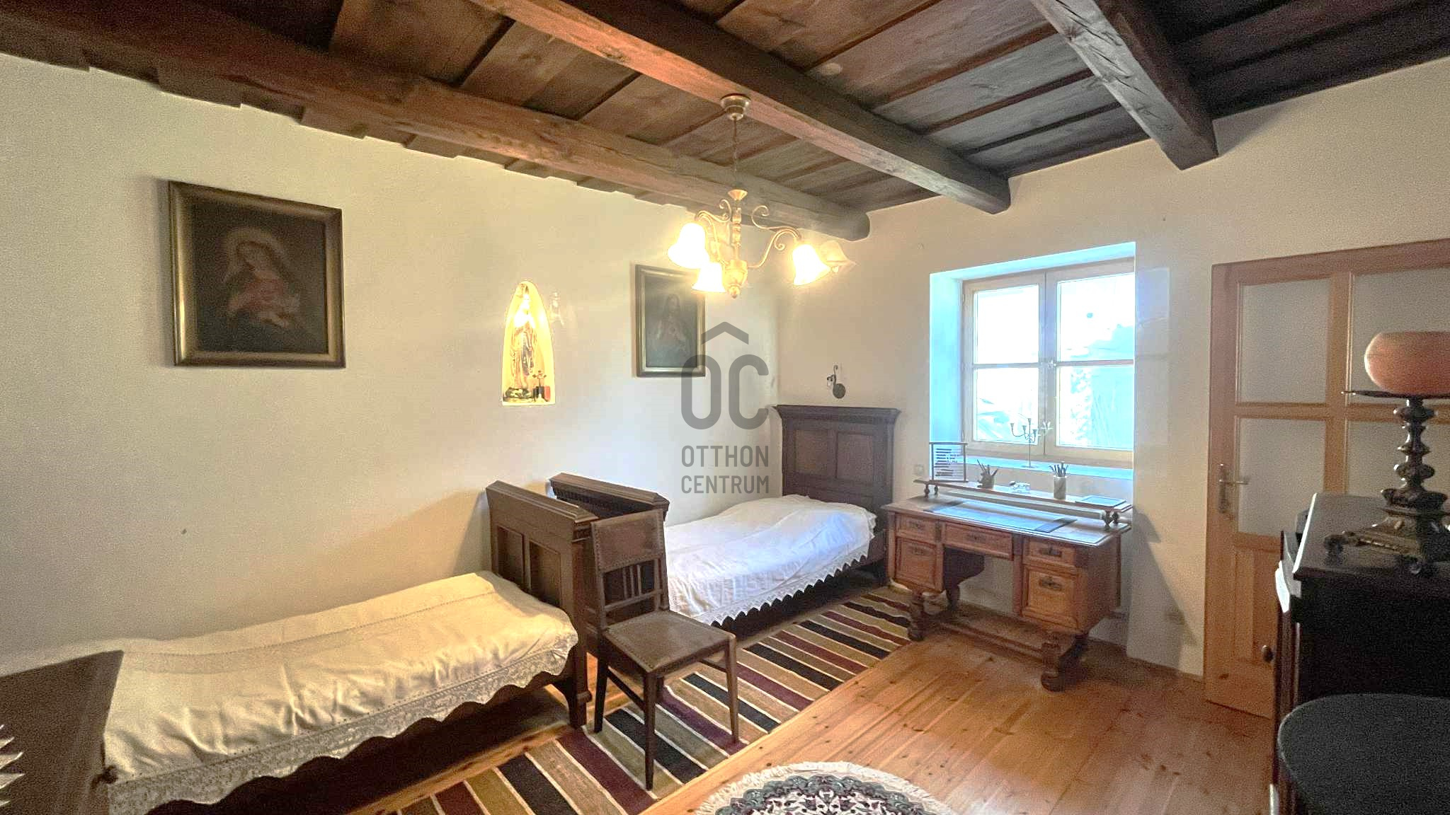 Gallery zoom image