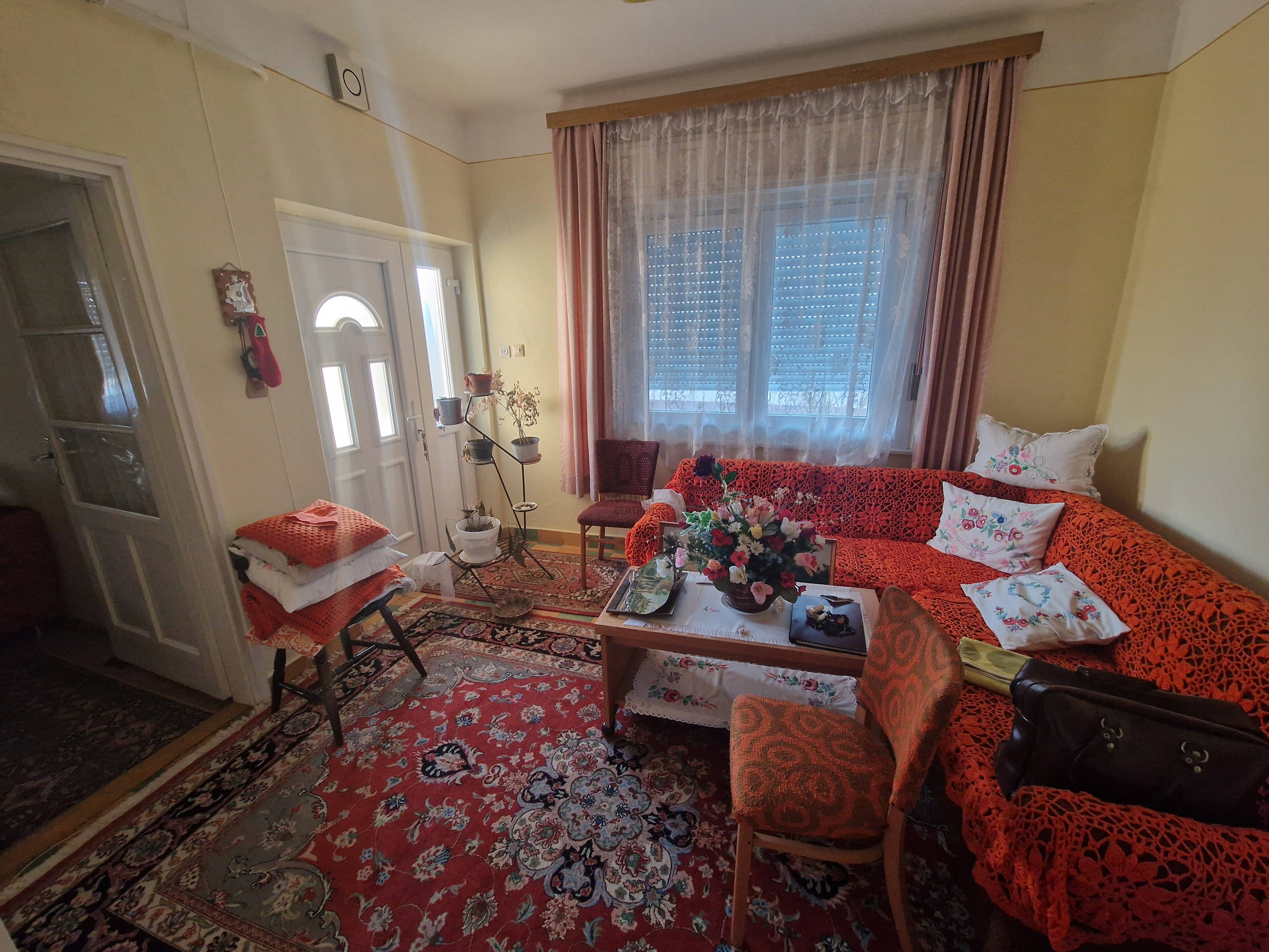 Gallery zoom image