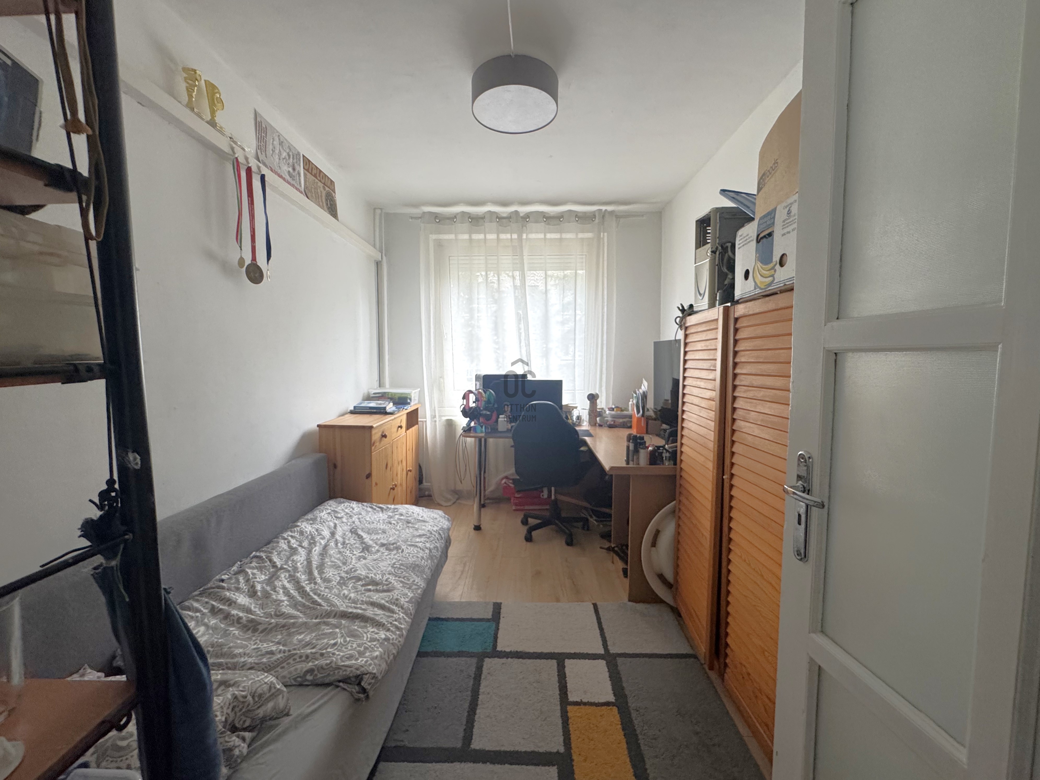 Gallery zoom image