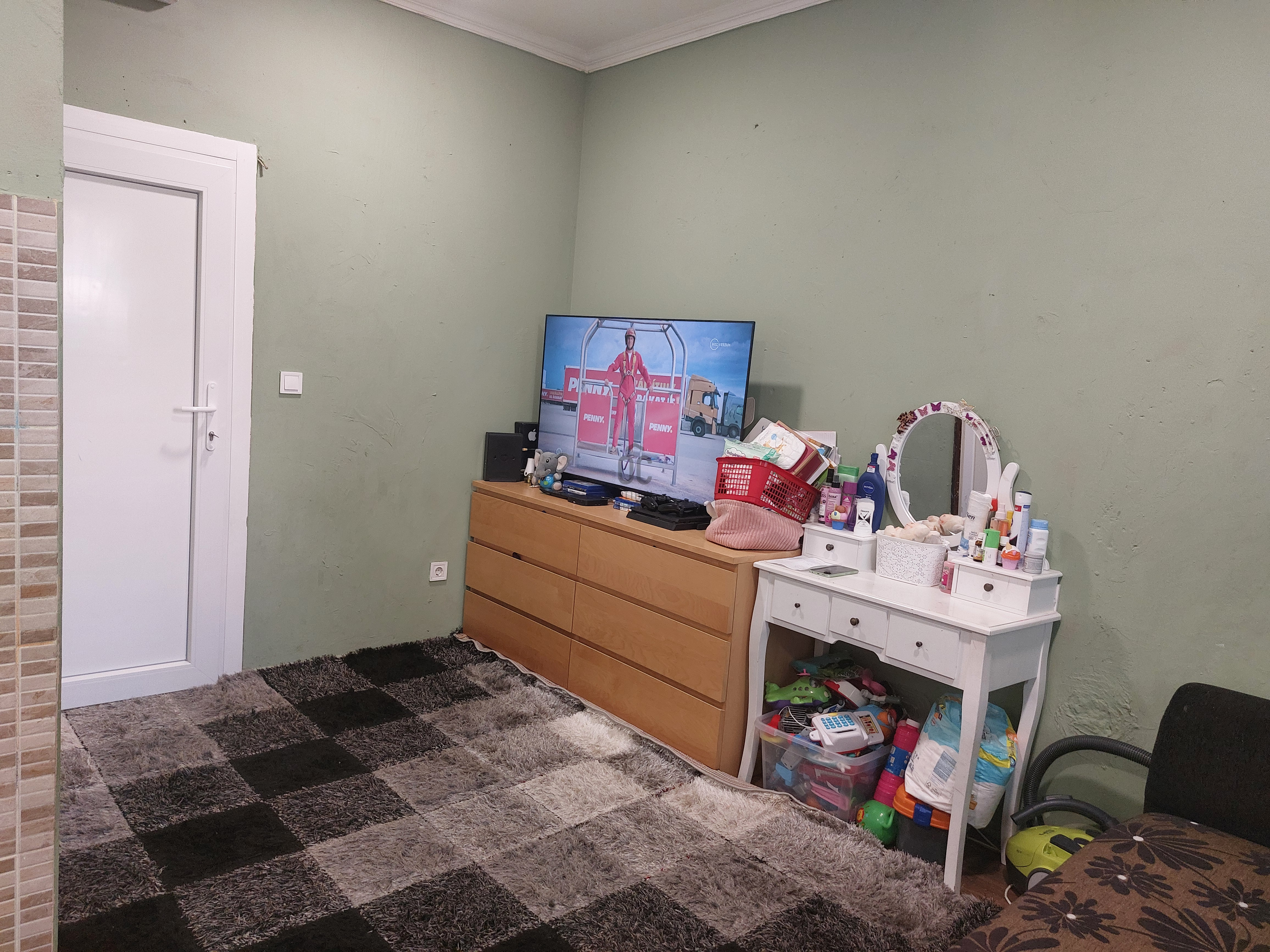 Gallery zoom image