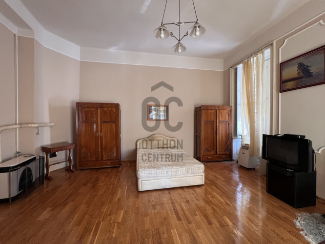 Lakás · 2 hálószoba · 71 m² · 300.000 Ft