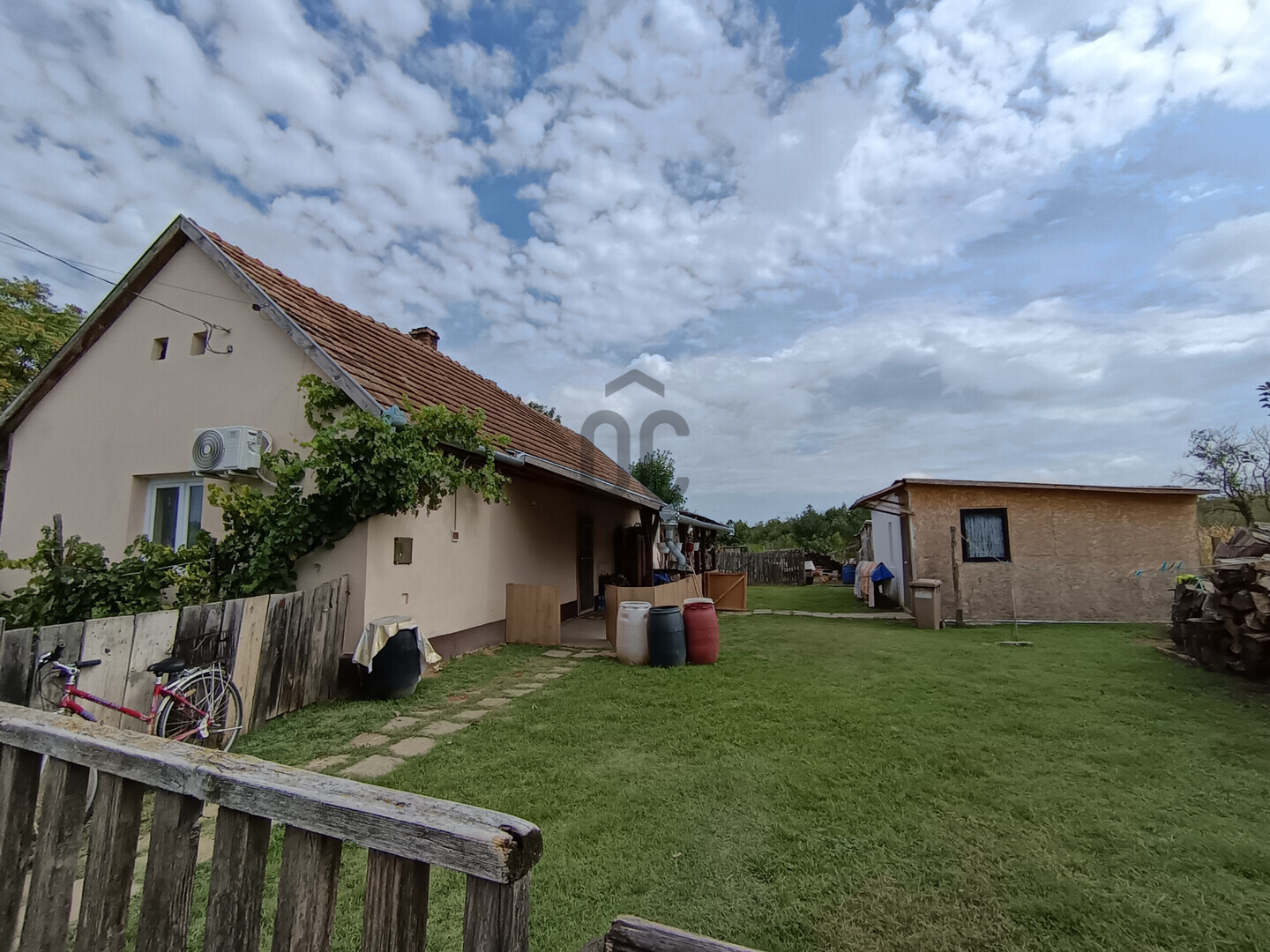 Gallery zoom image
