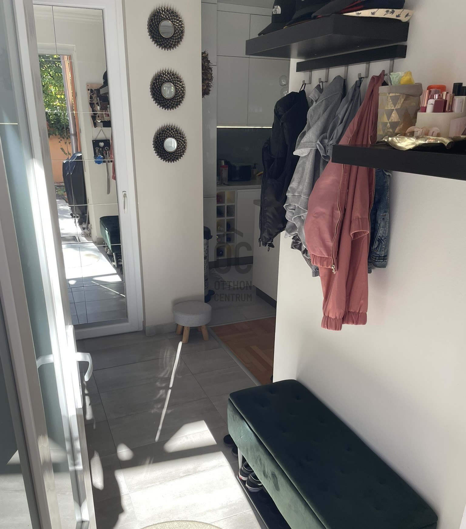 Gallery zoom image