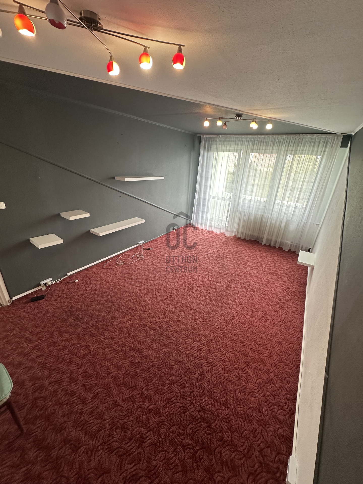 Gallery zoom image