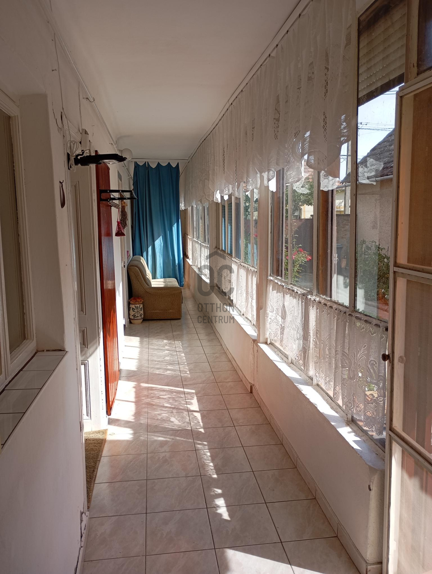 Gallery zoom image