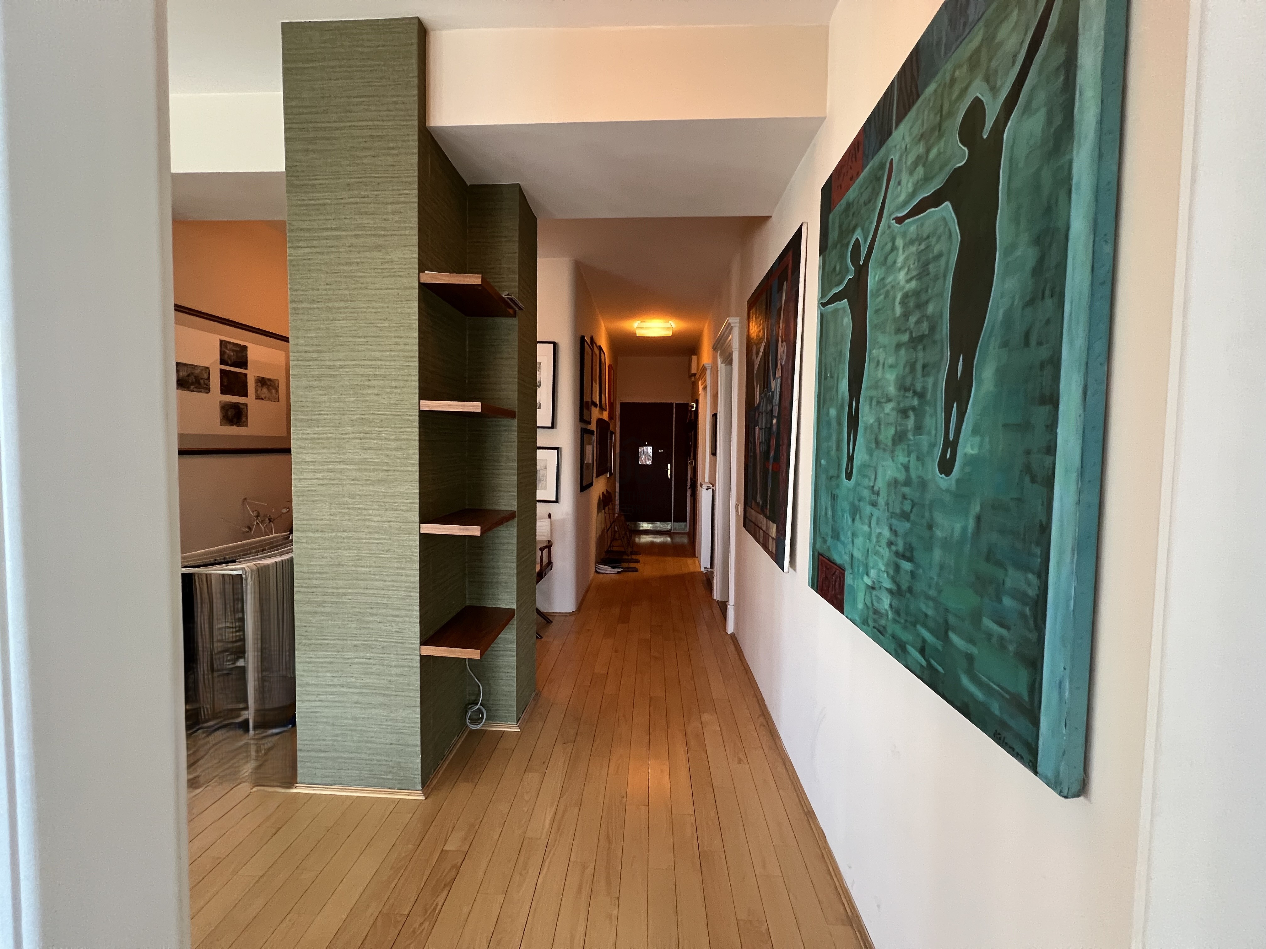 Gallery zoom image