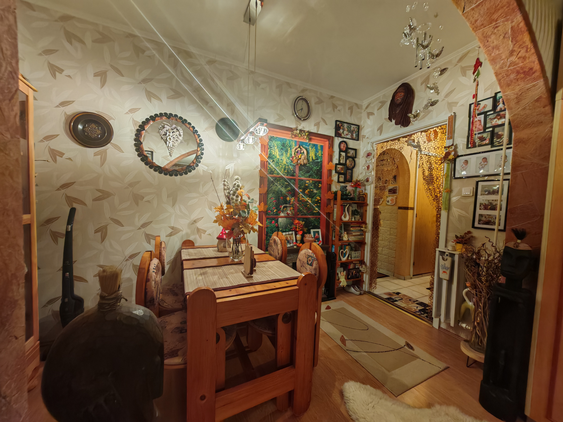 Gallery zoom image
