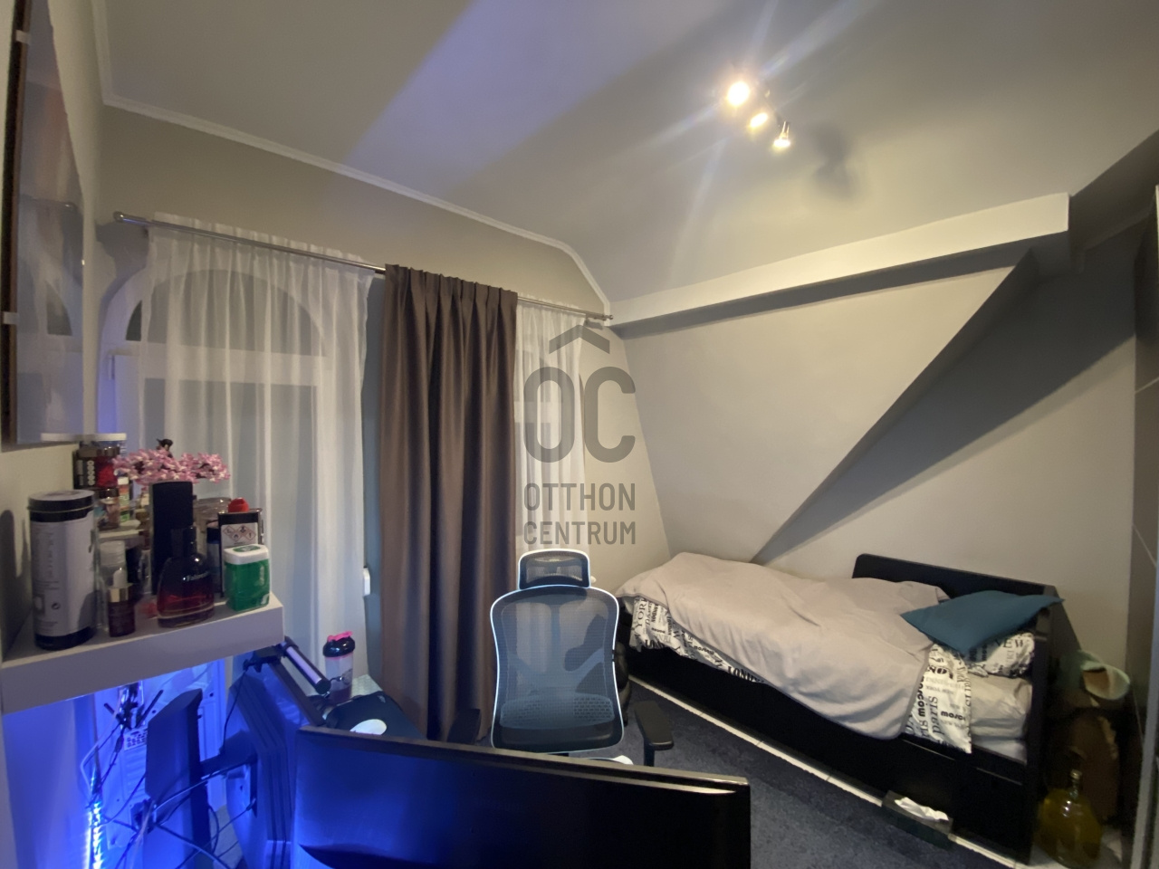 Gallery zoom image