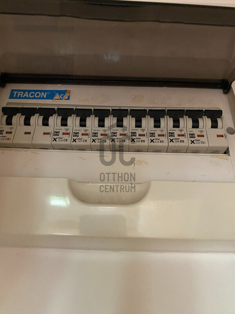Gallery zoom image