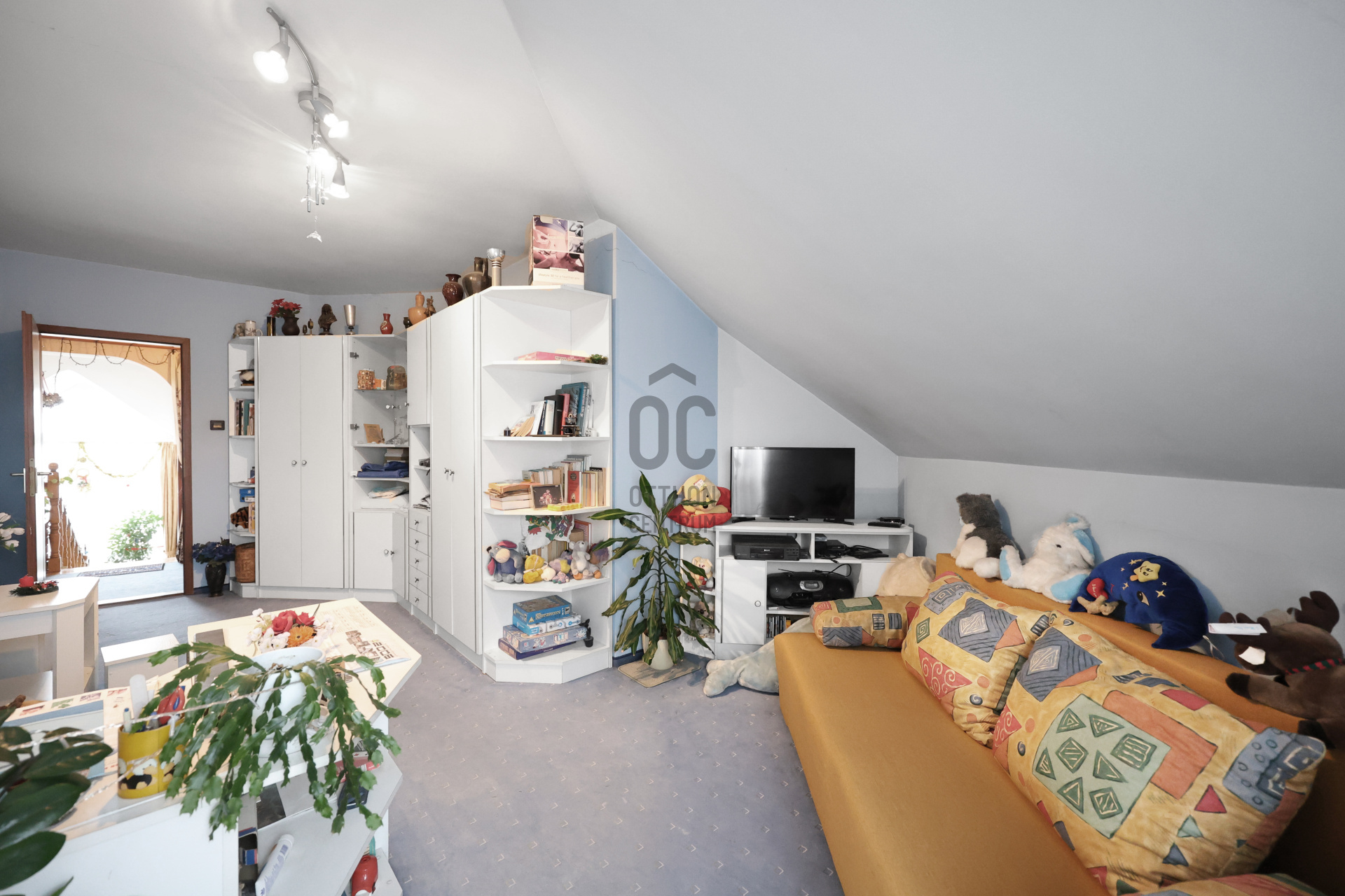 Gallery zoom image