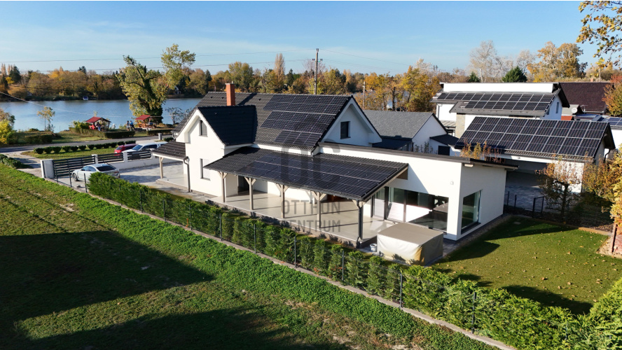 6 bed · 2057m² · Családi ház · 179.000.000 Ft