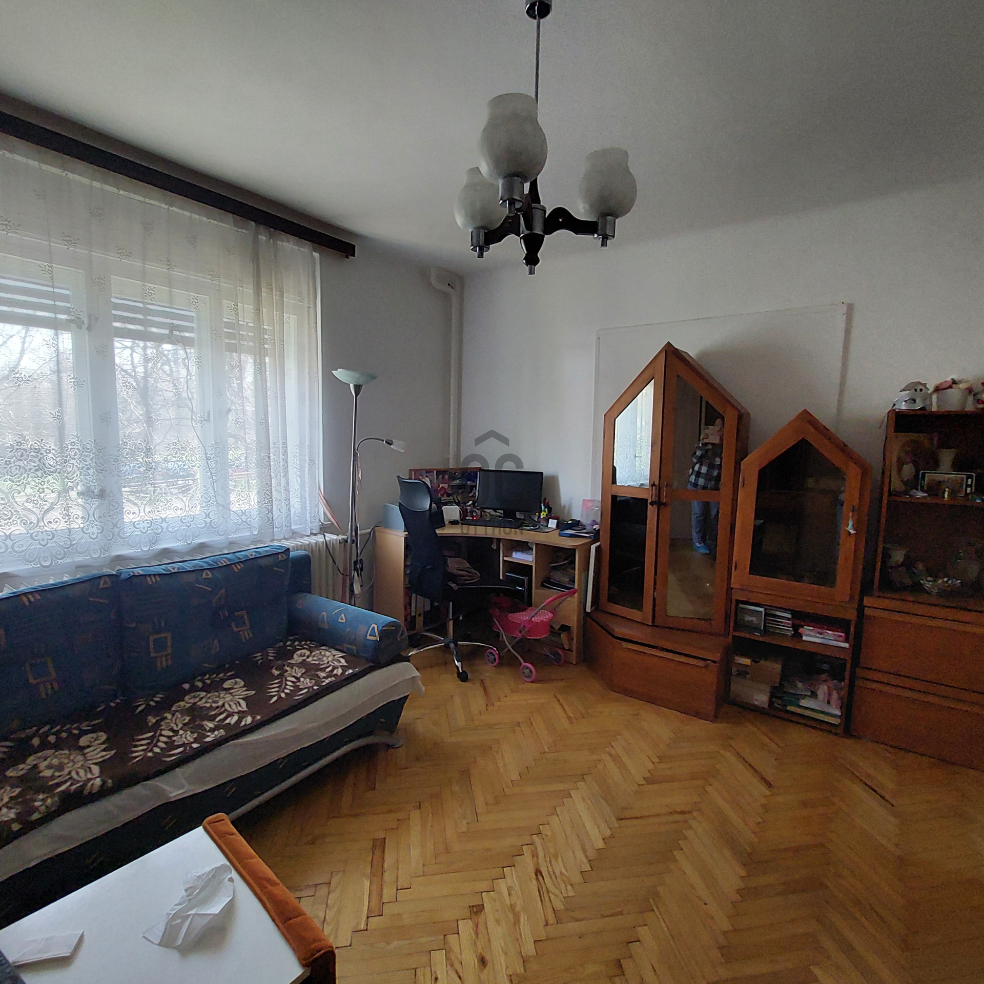 Gallery zoom image