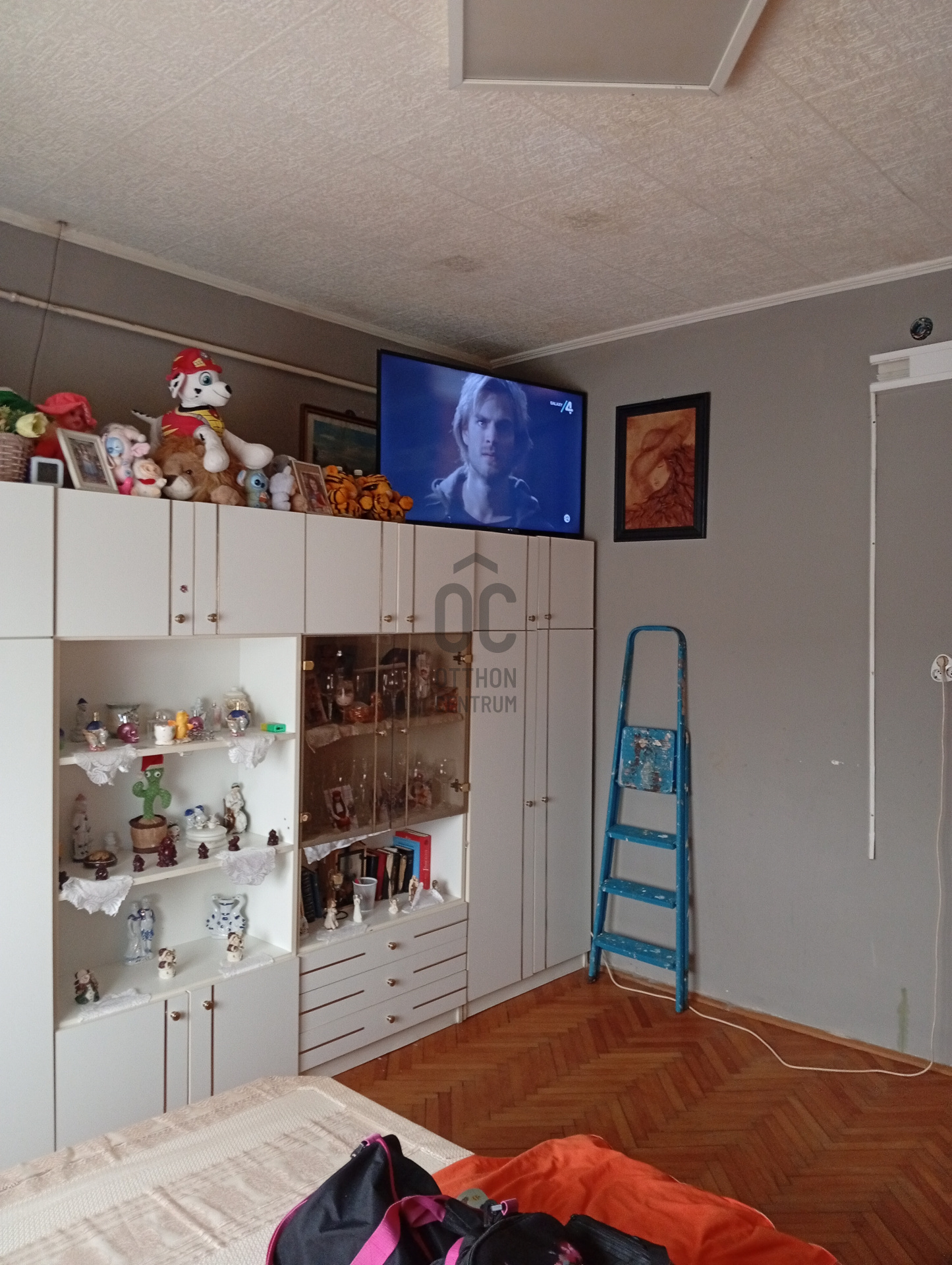 Gallery zoom image
