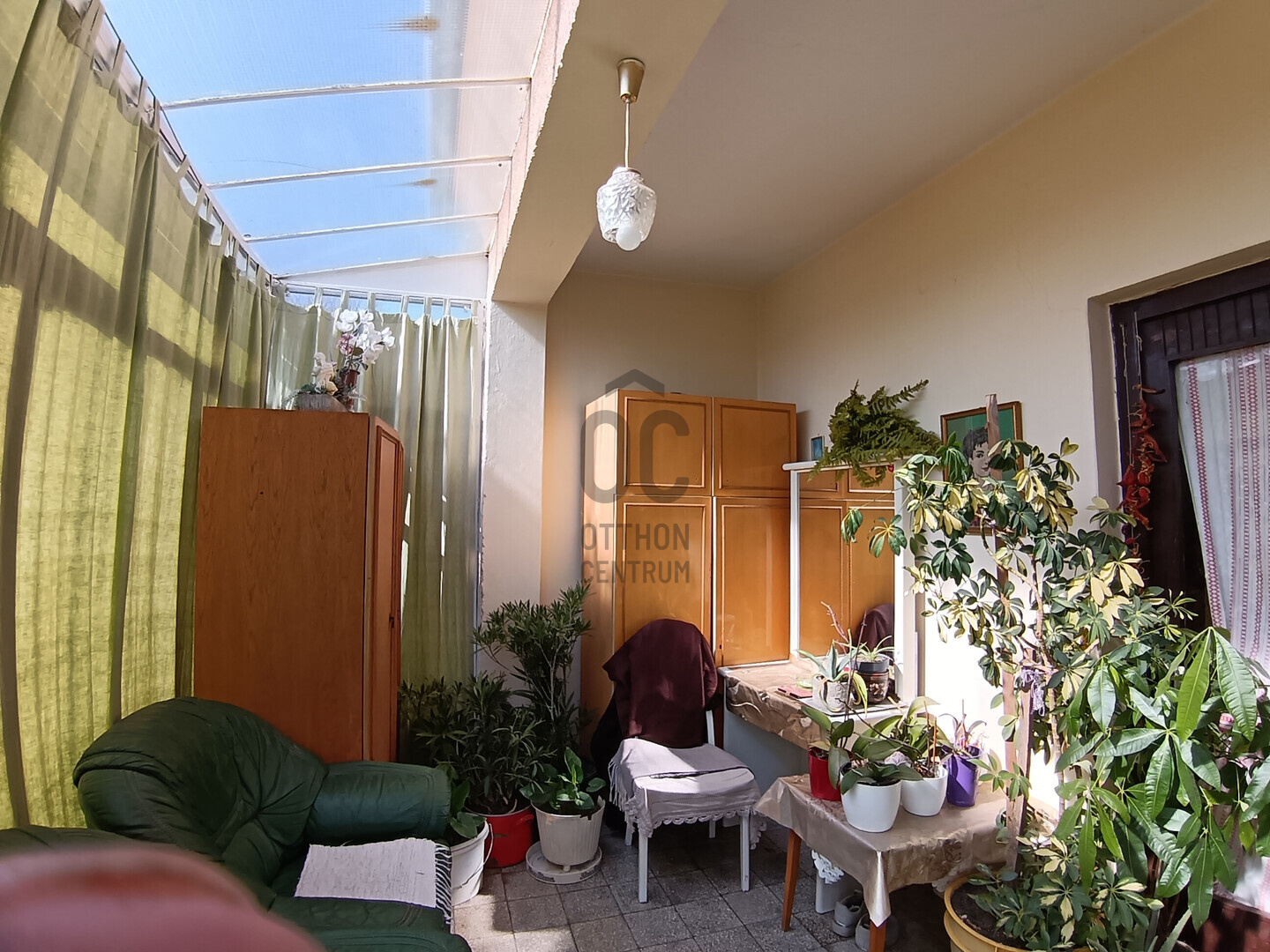 Gallery zoom image