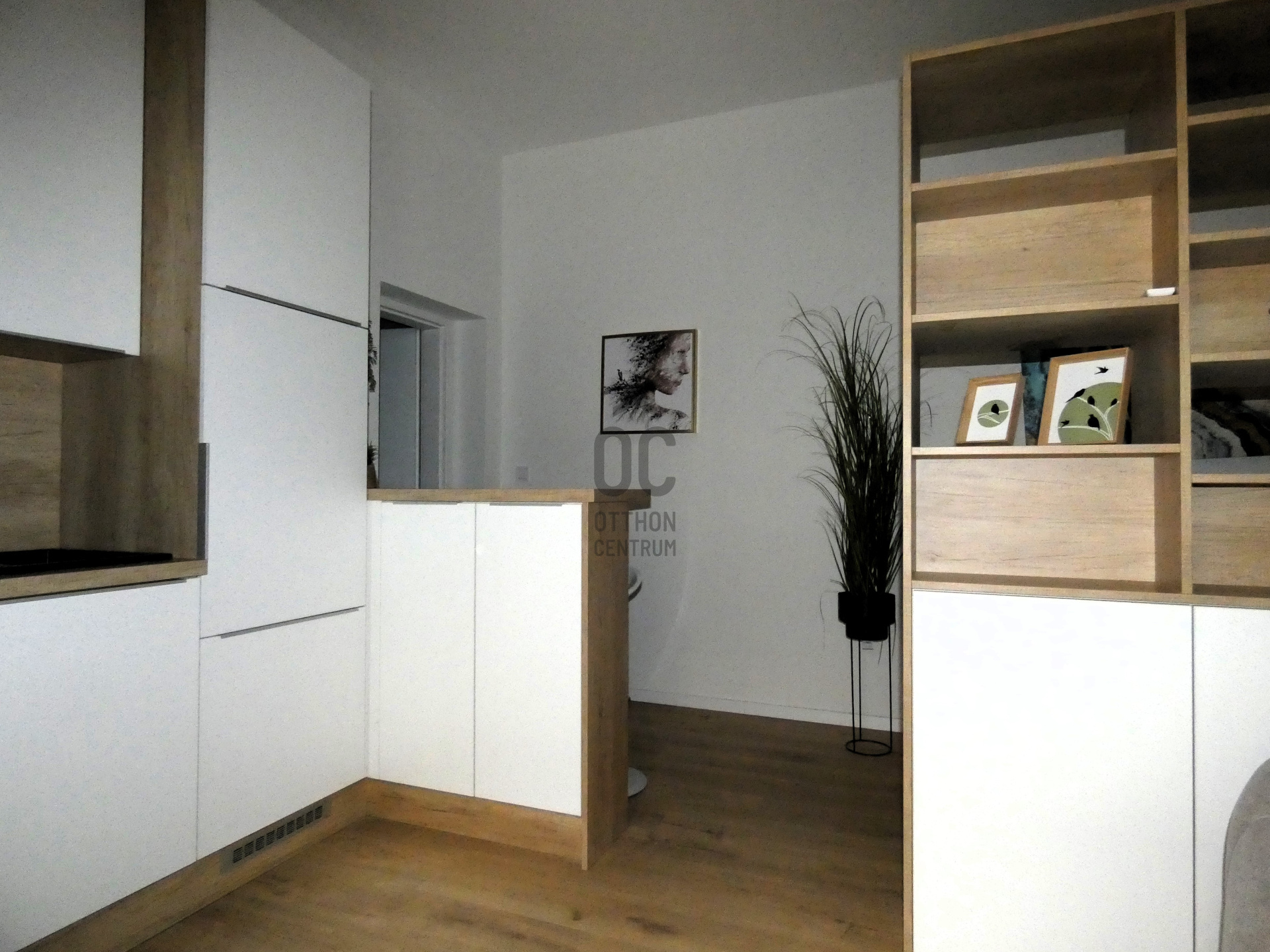 Gallery zoom image