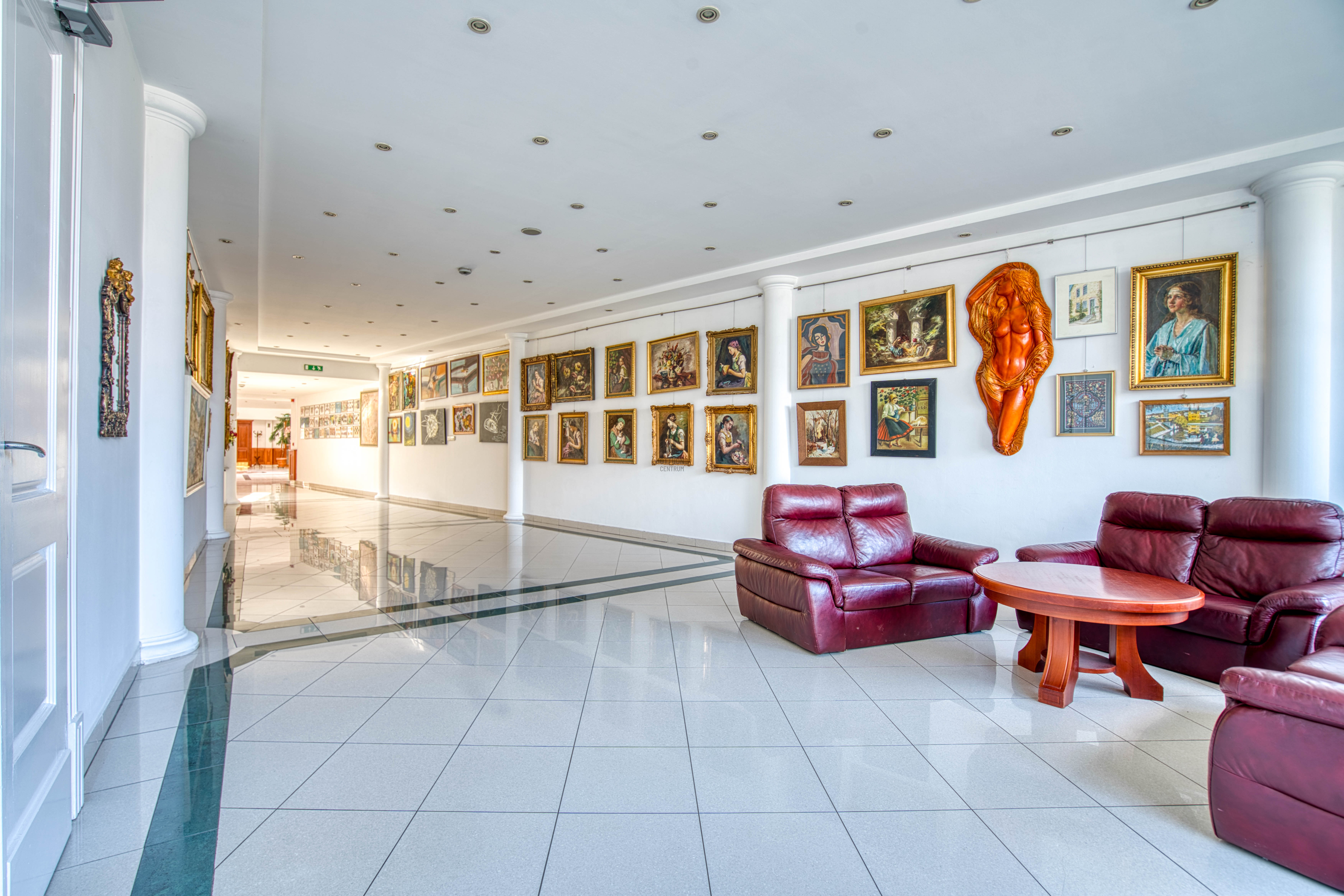 Gallery zoom image