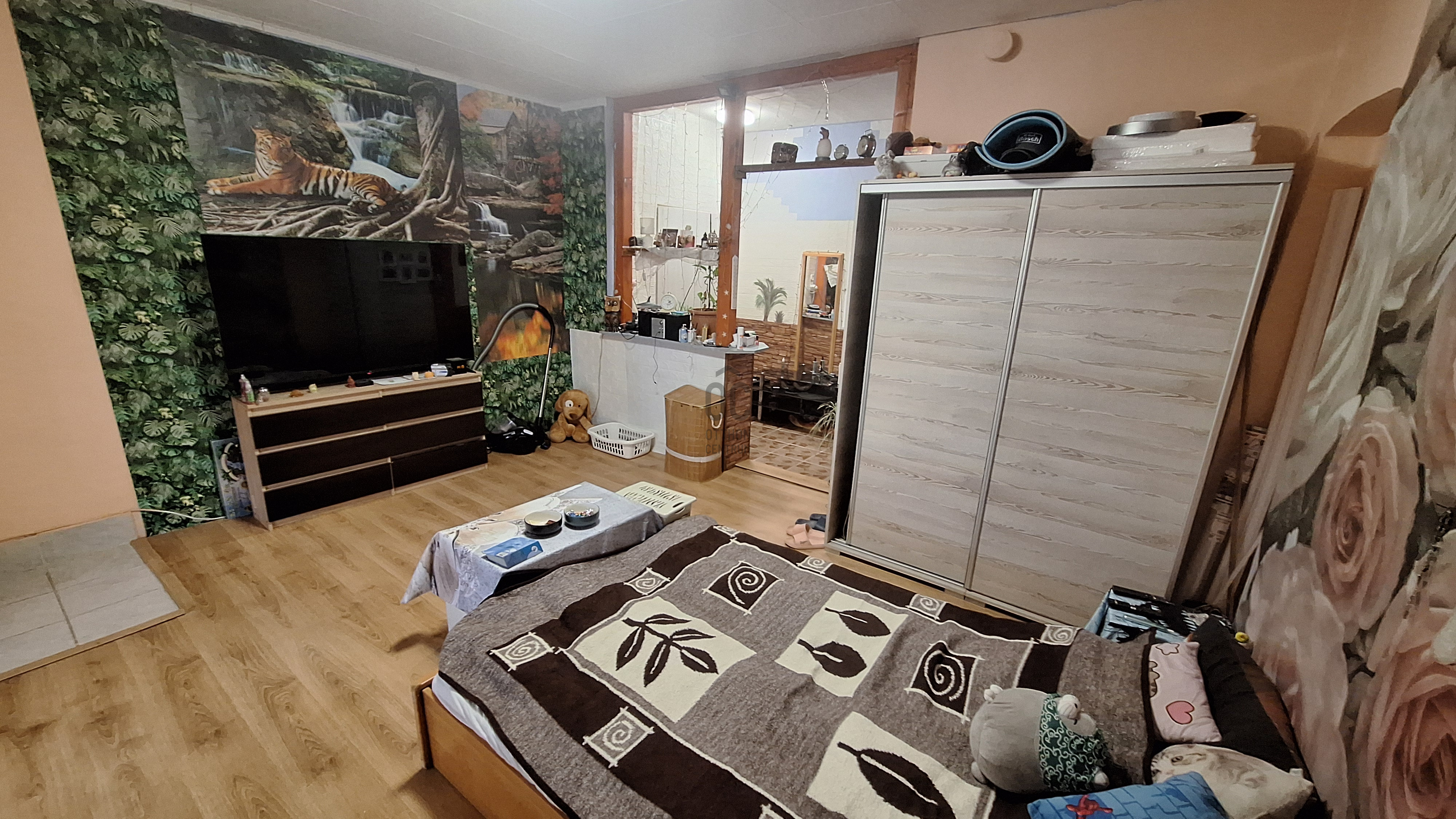 Gallery zoom image