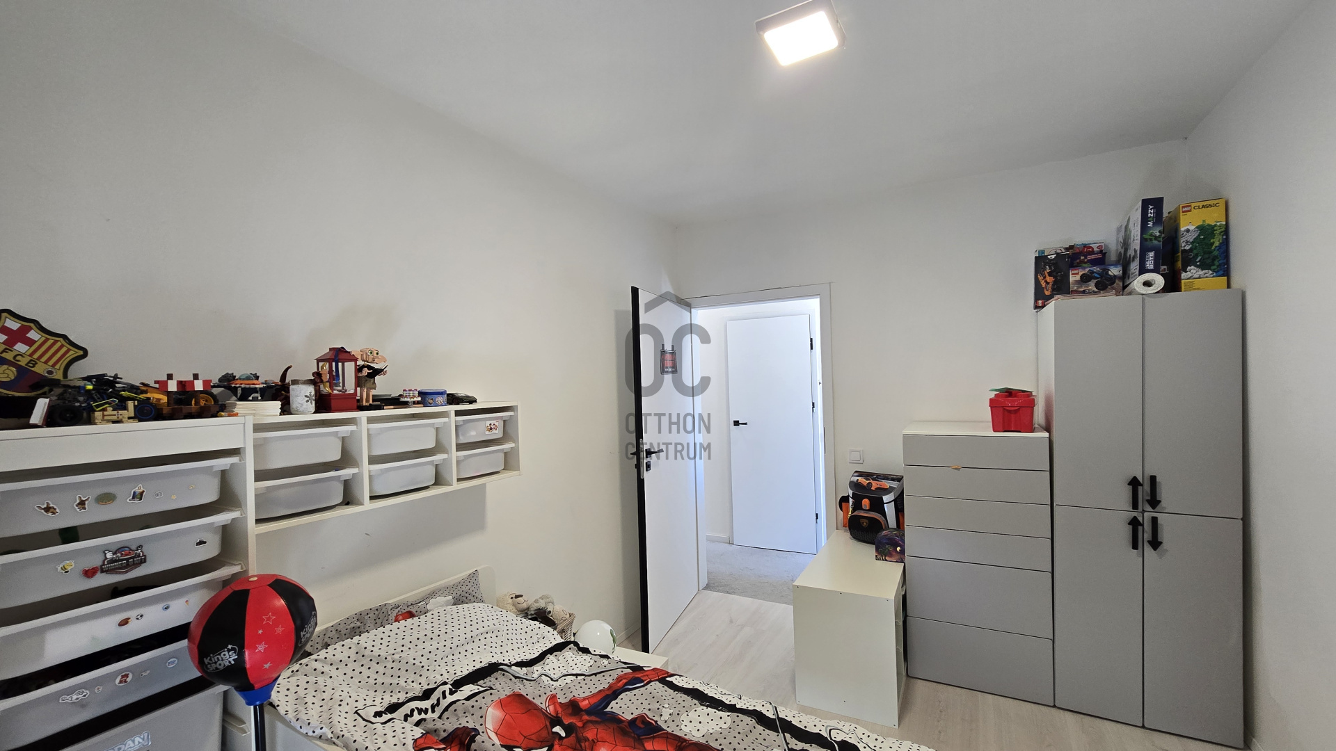 Gallery zoom image