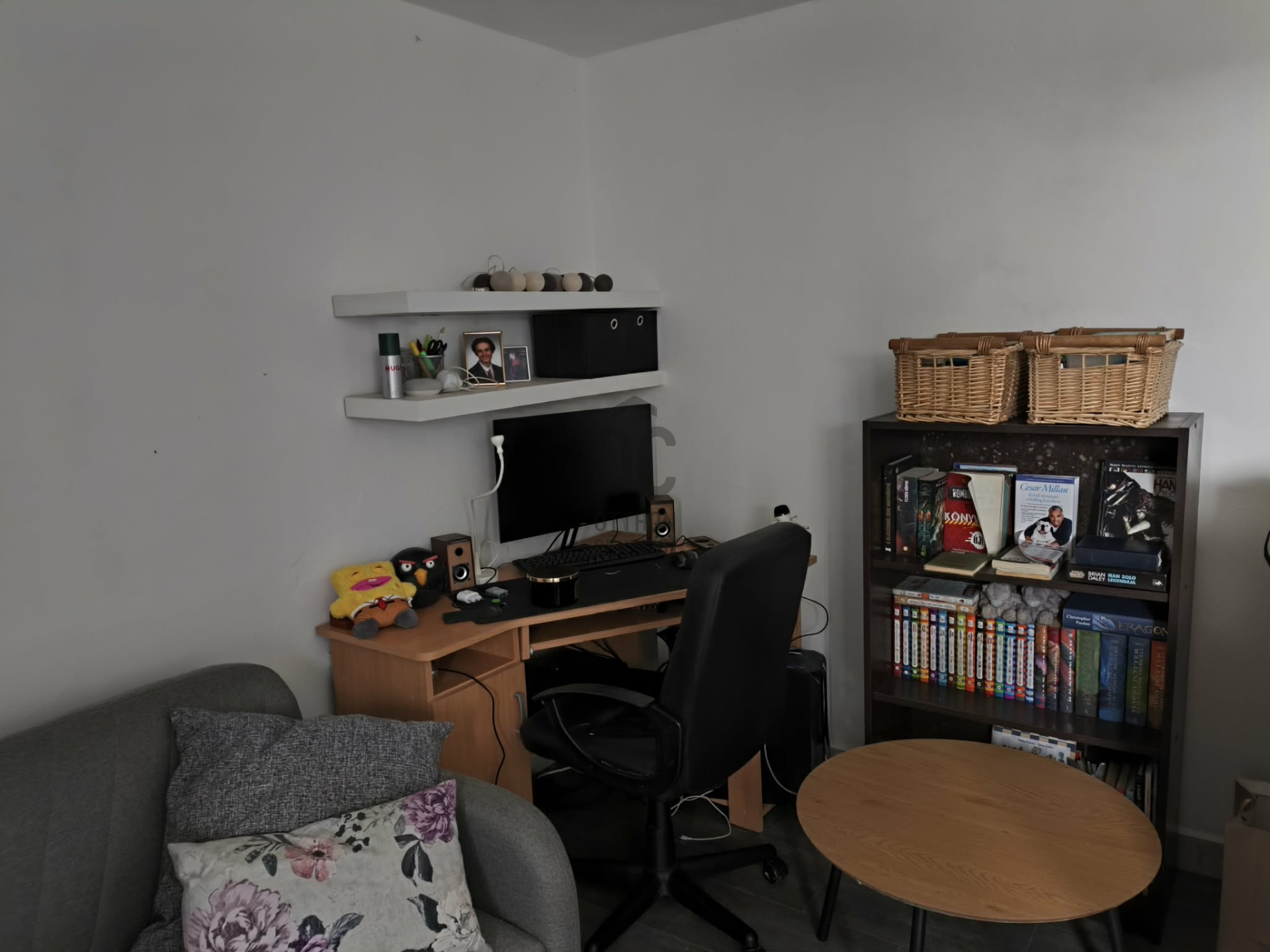 Gallery zoom image