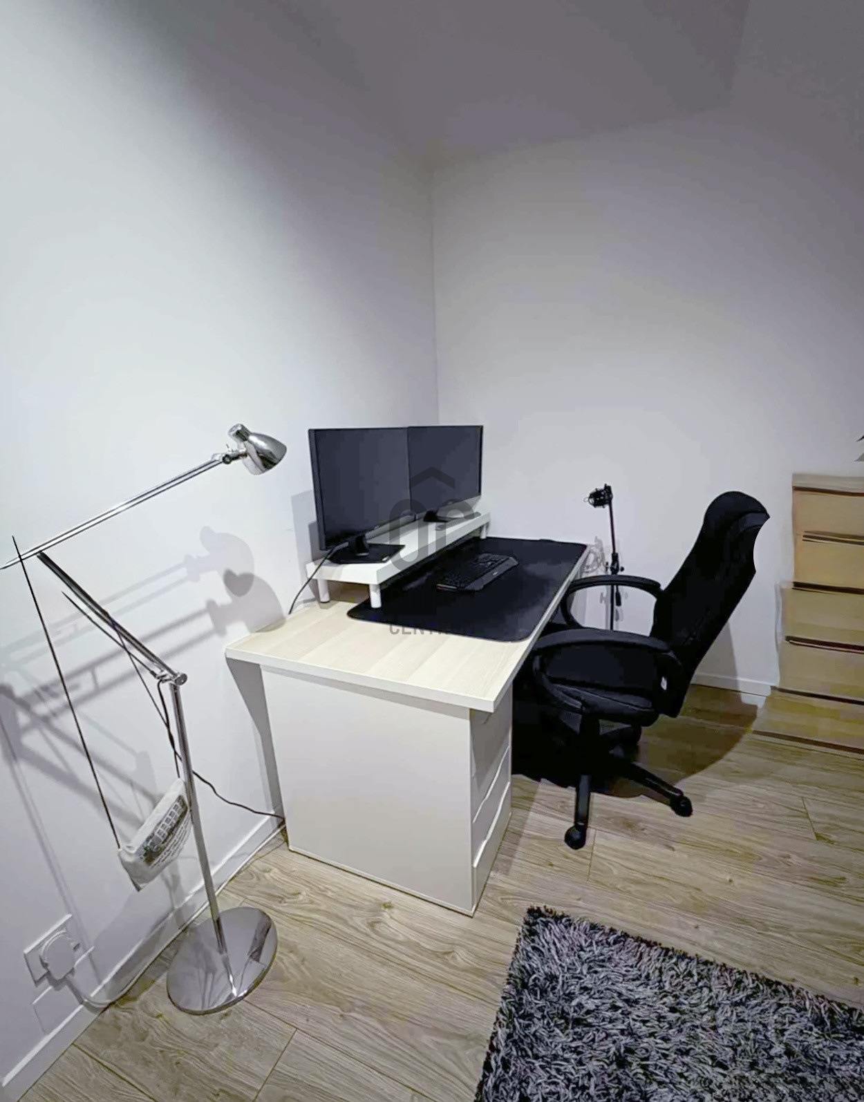 Gallery zoom image