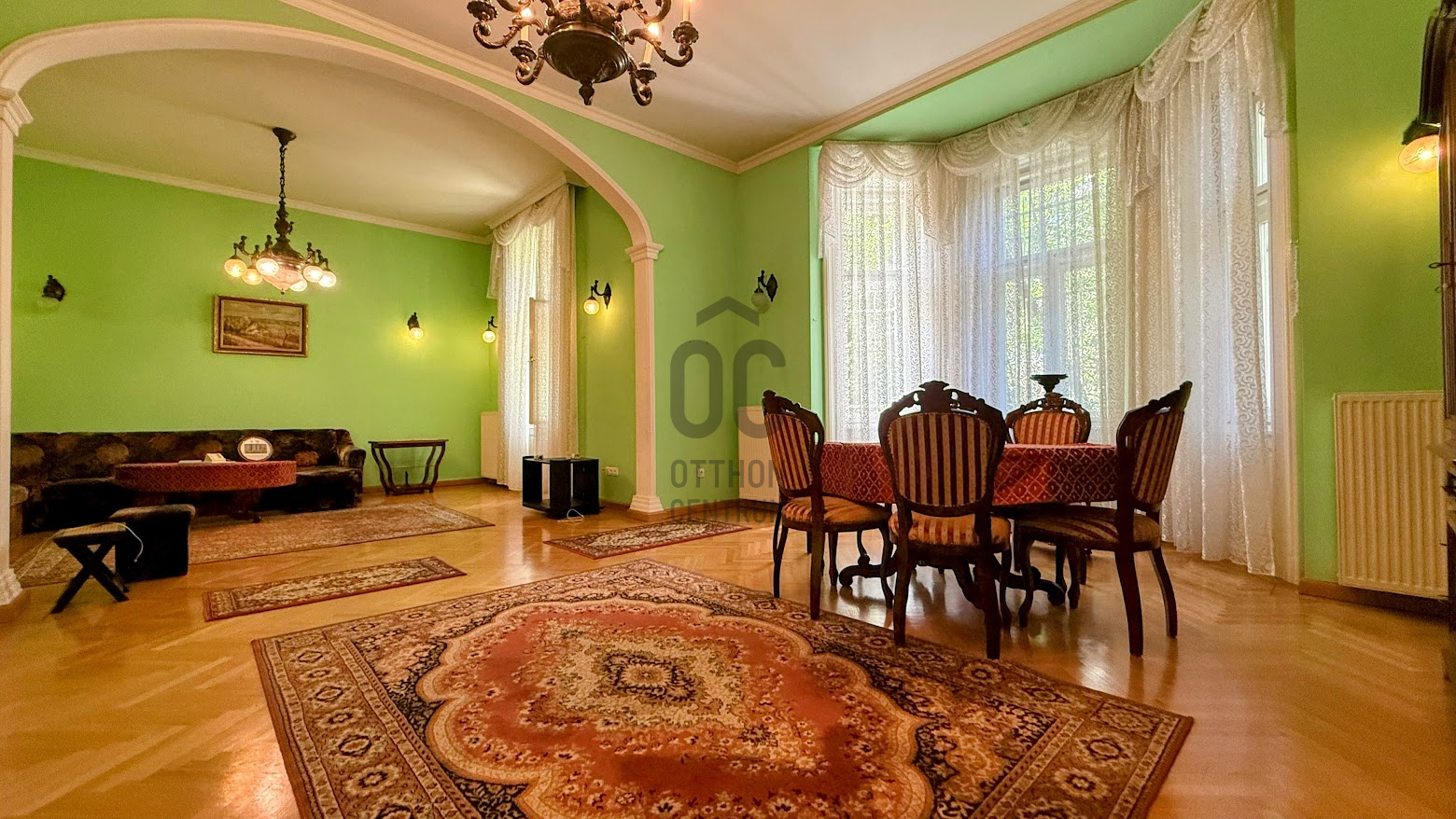 Gallery zoom image