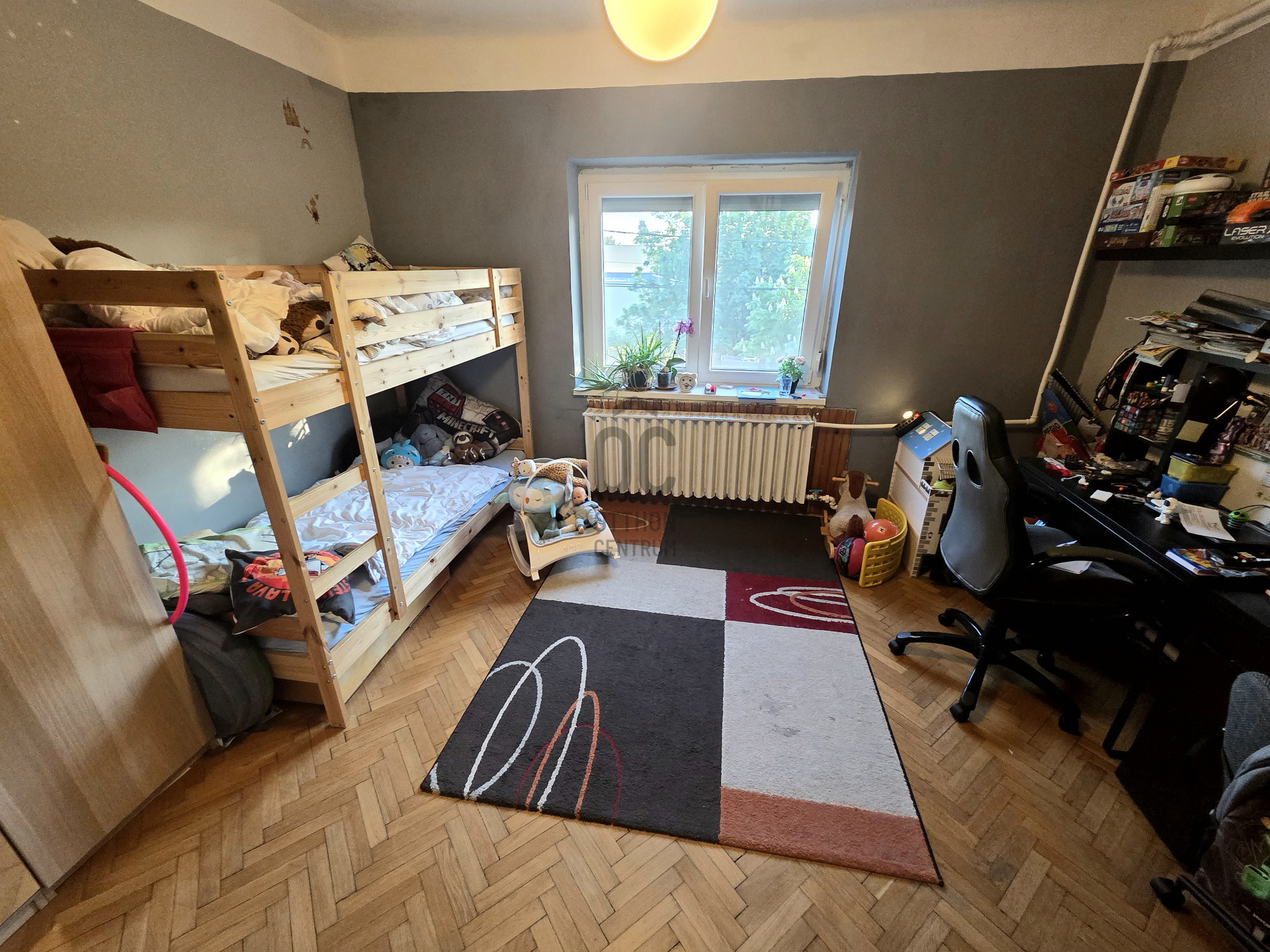 Gallery zoom image