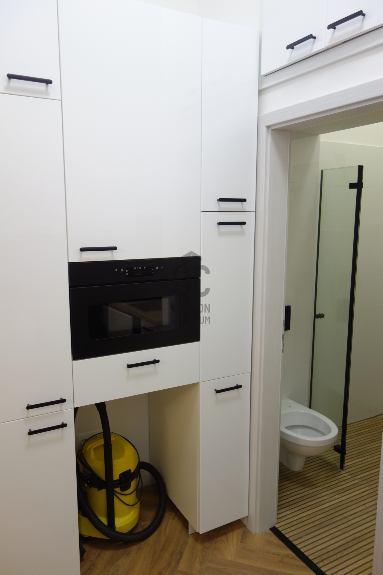 Gallery zoom image