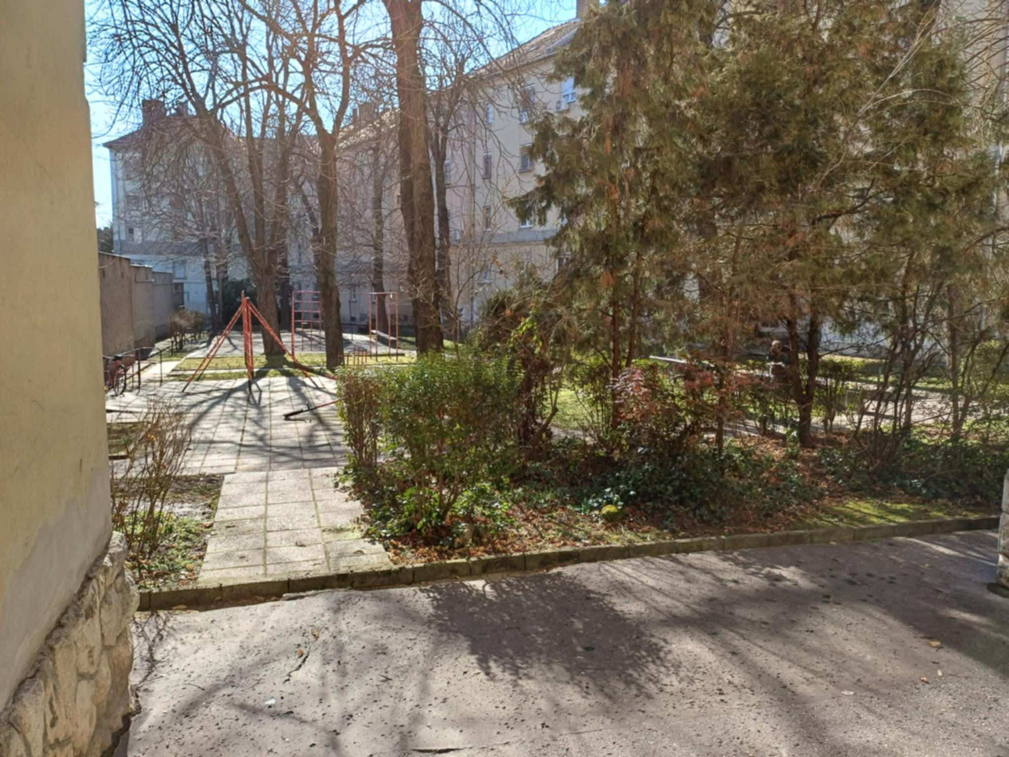 Gallery zoom image