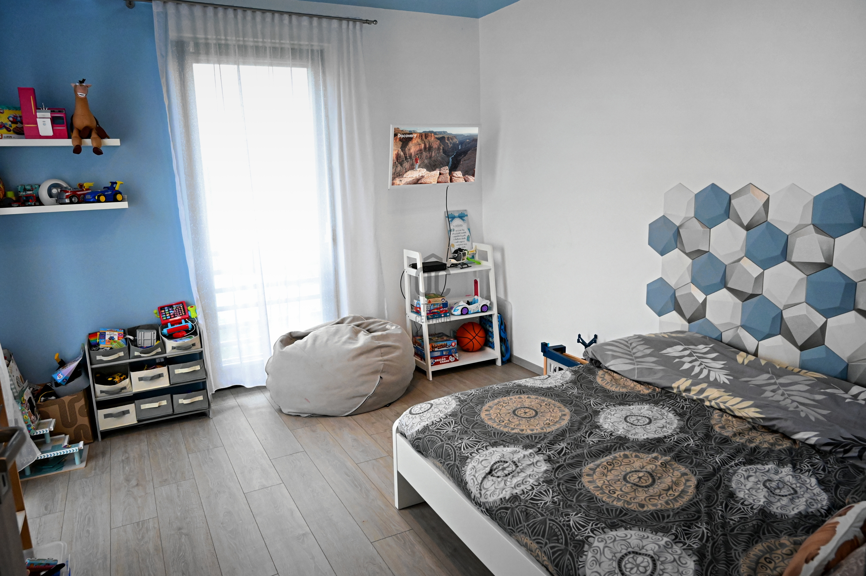 Gallery zoom image