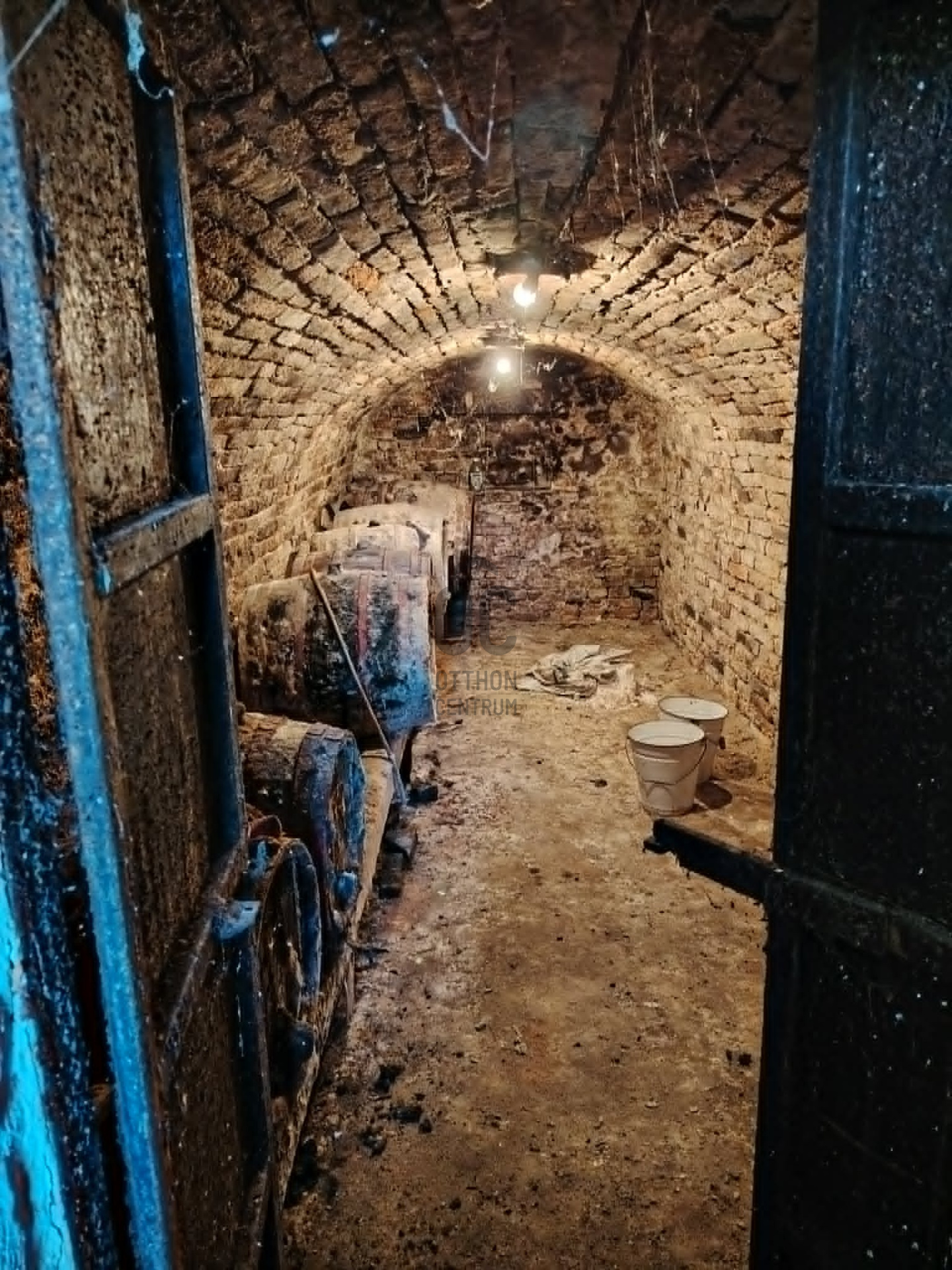 Gallery zoom image