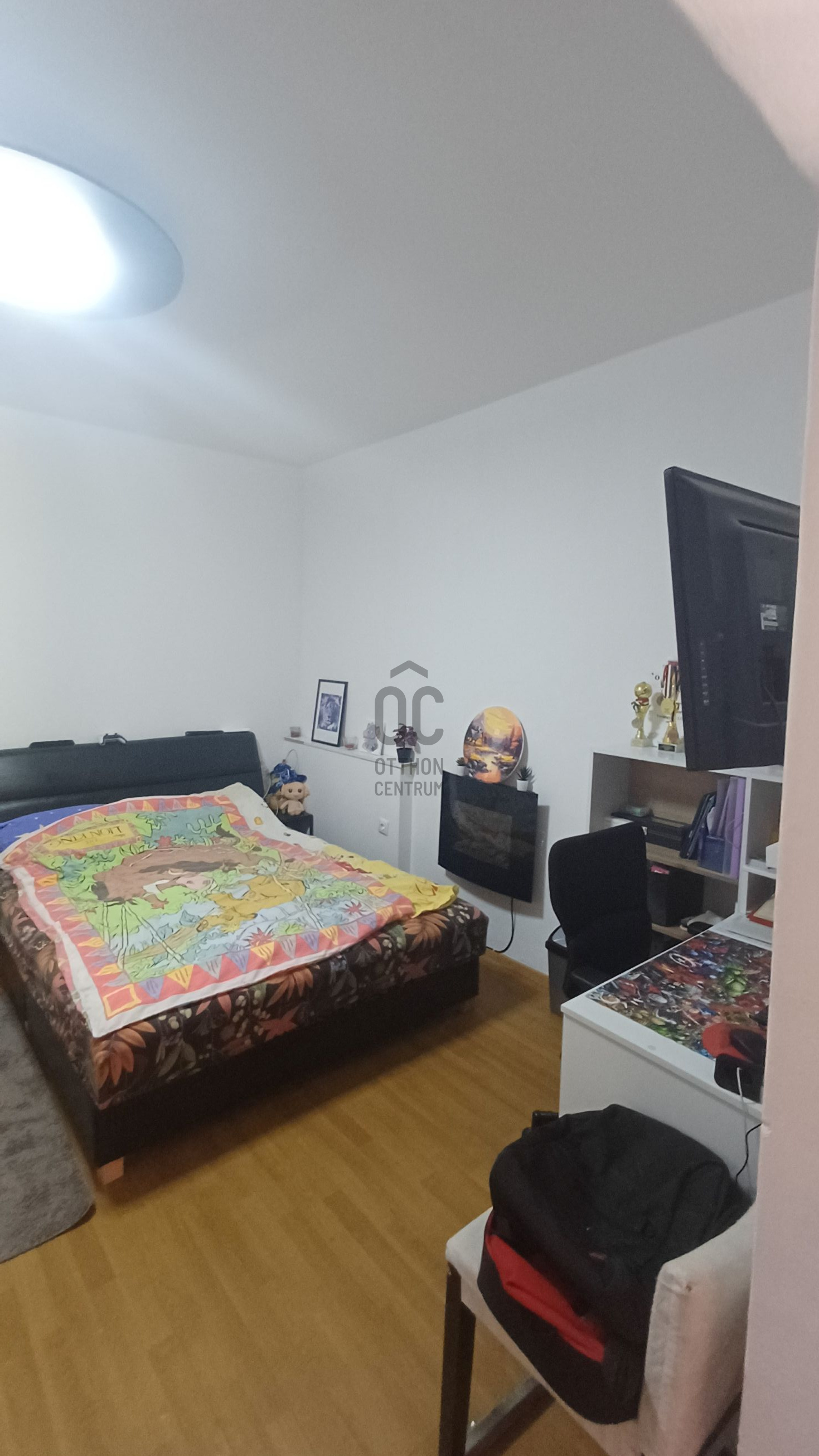 Gallery zoom image