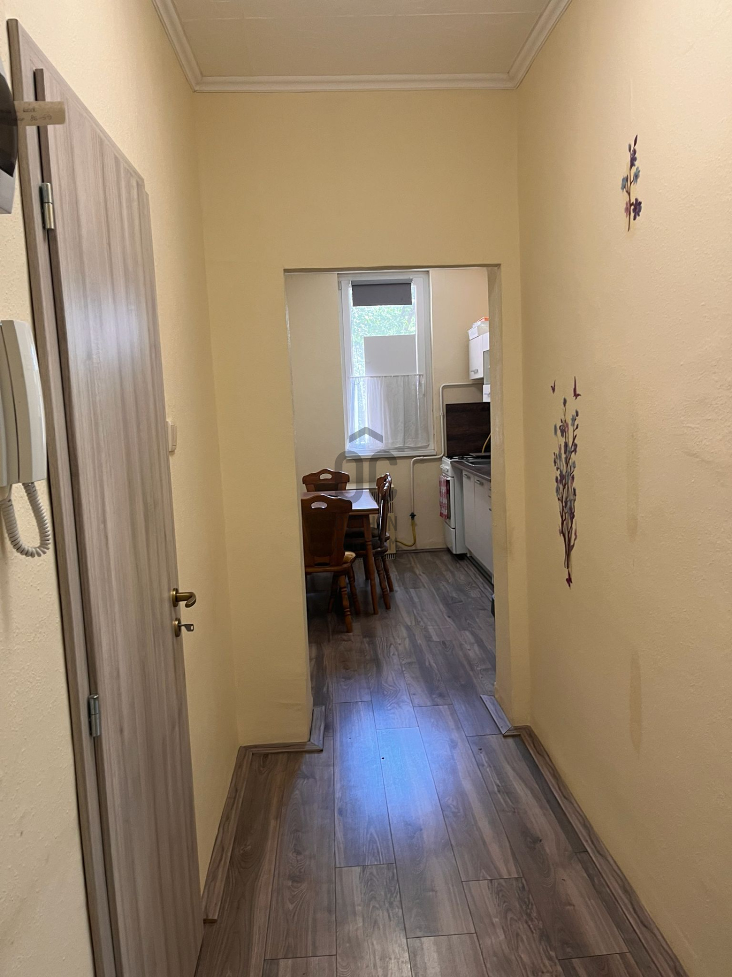 Gallery zoom image