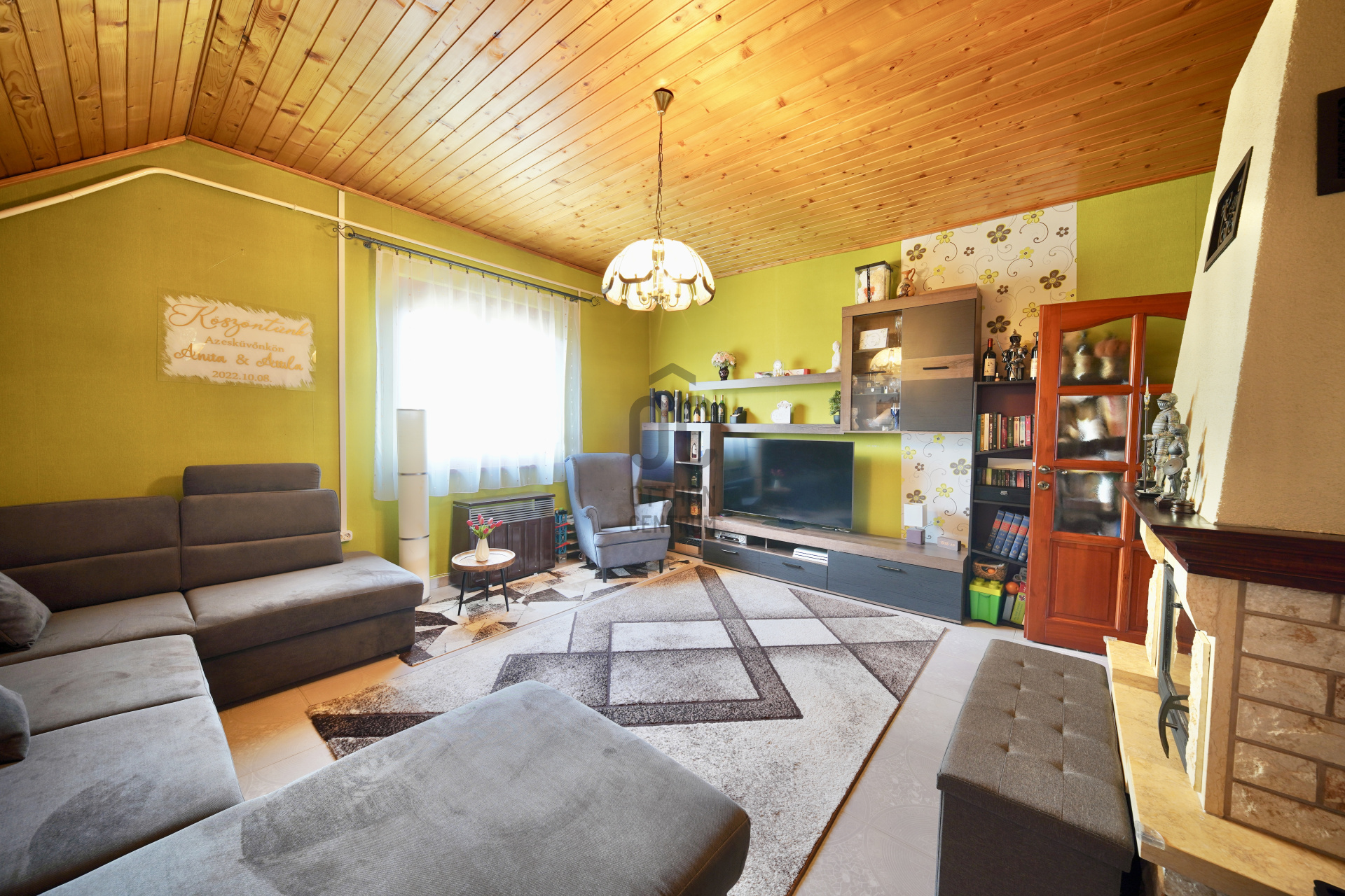 Gallery zoom image