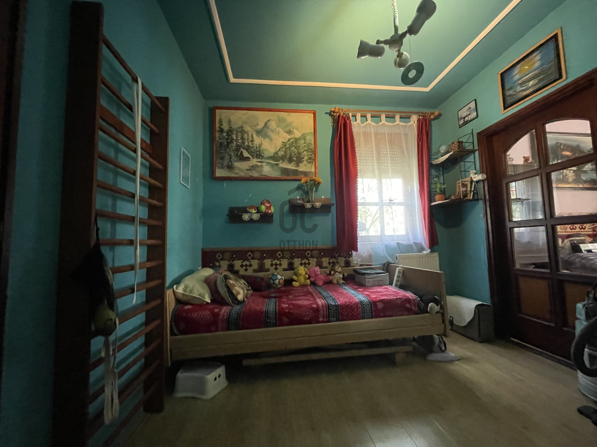 Gallery zoom image