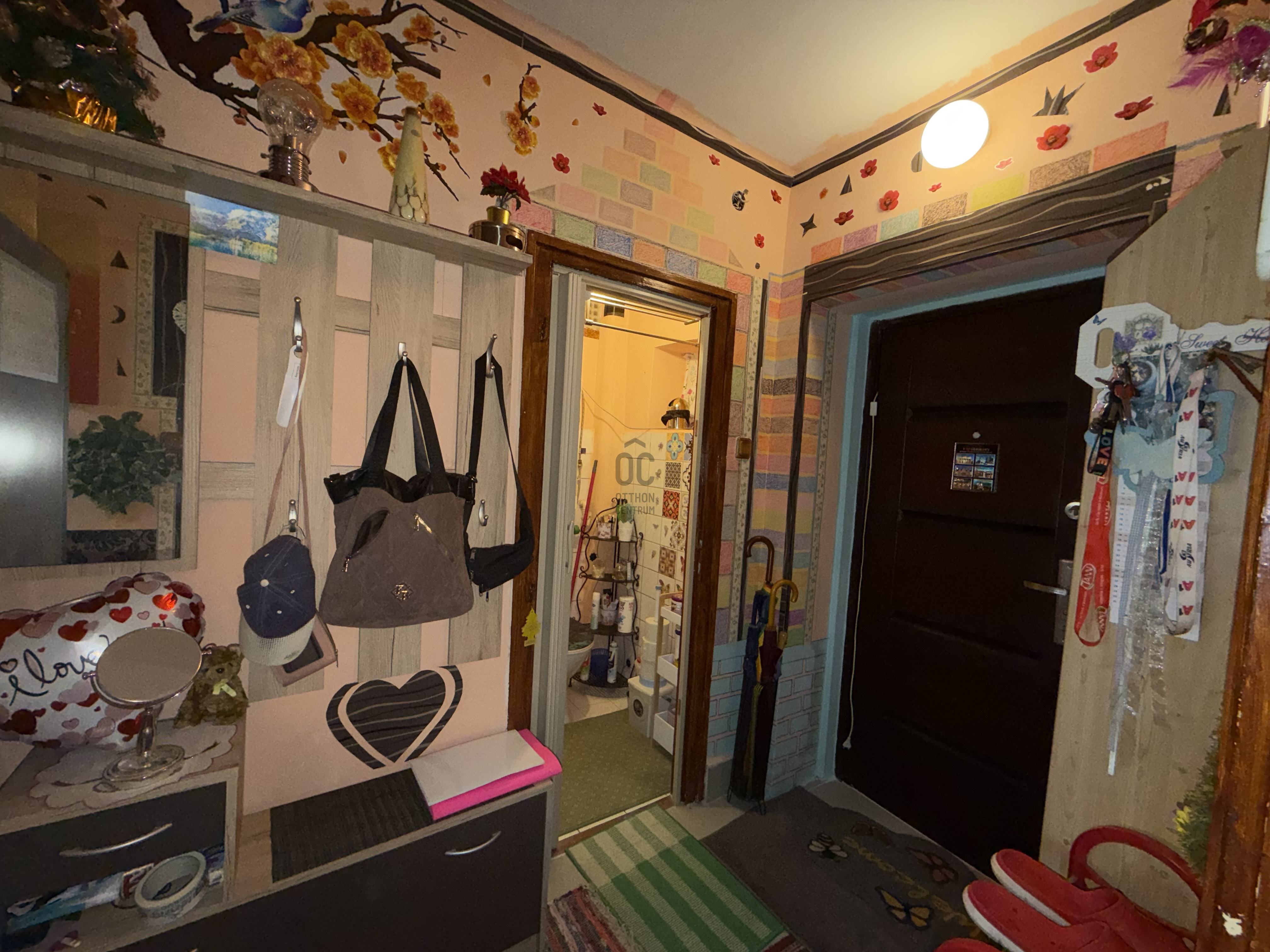 Gallery zoom image