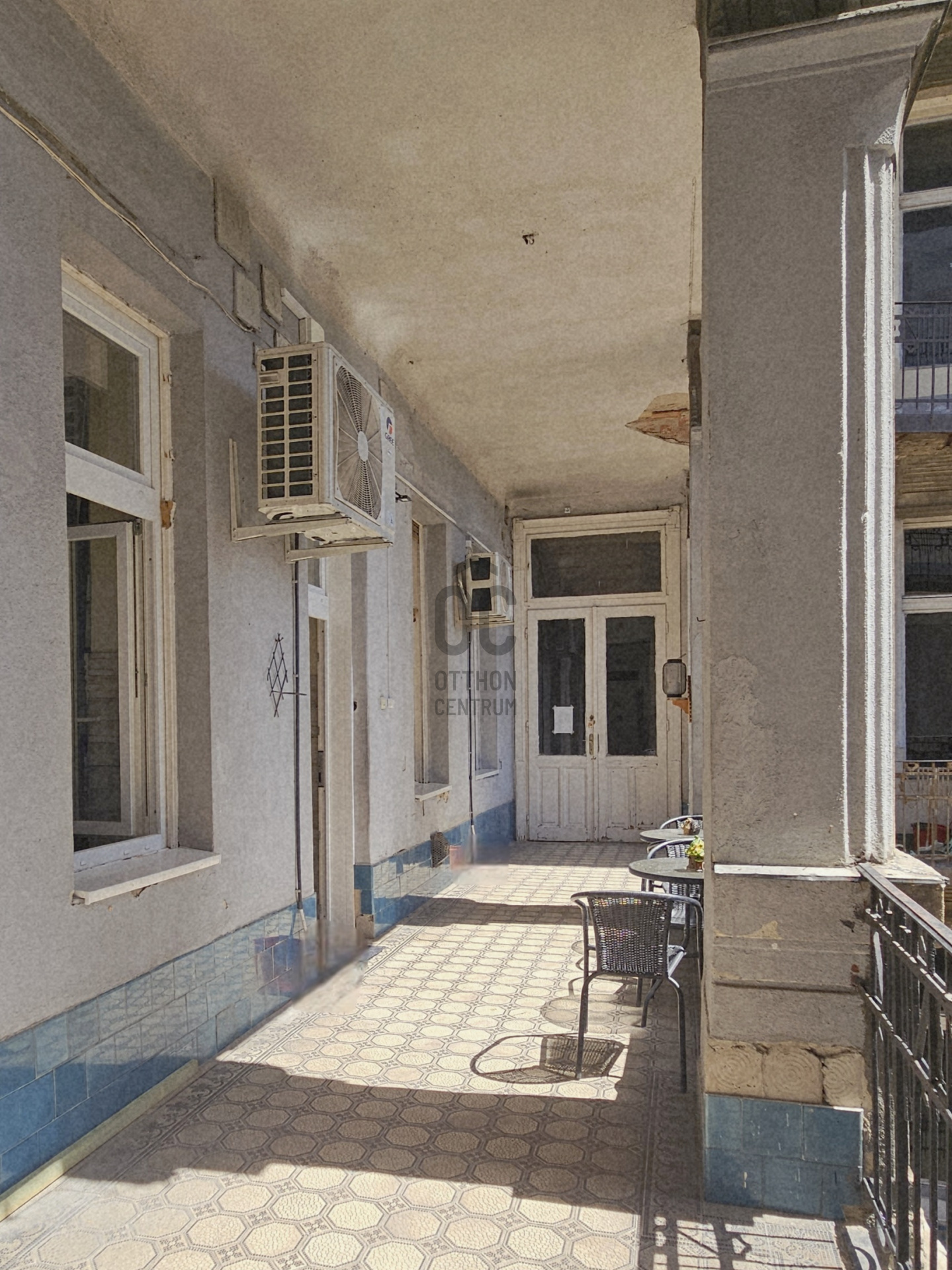 Gallery zoom image