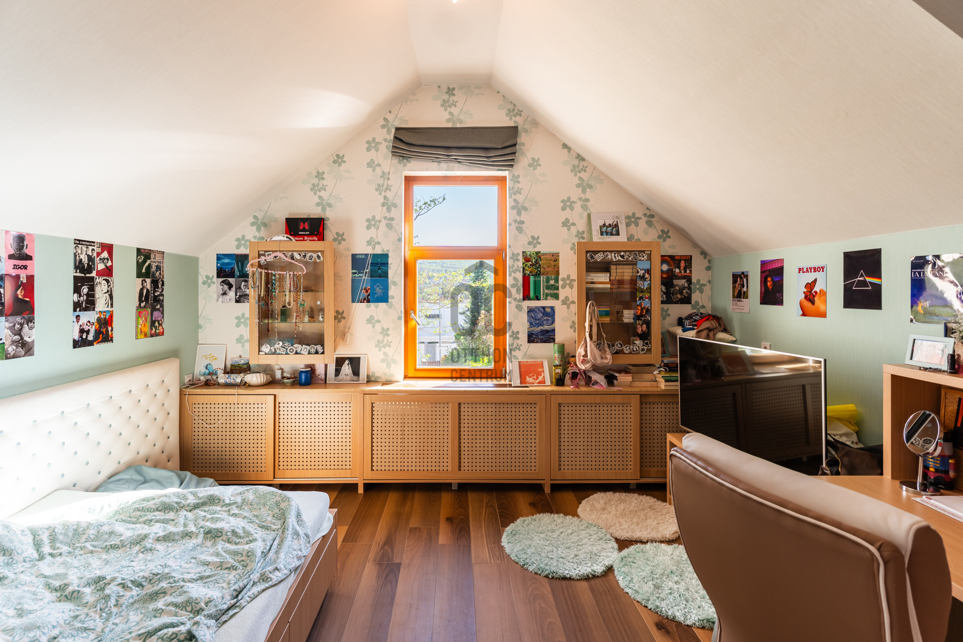 Gallery zoom image