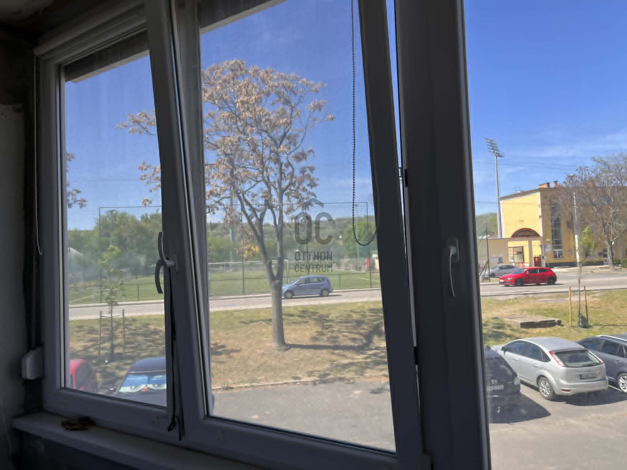 Gallery zoom image