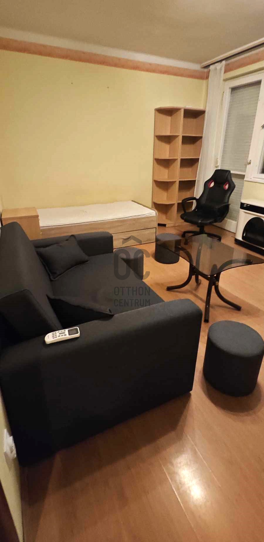 Gallery zoom image