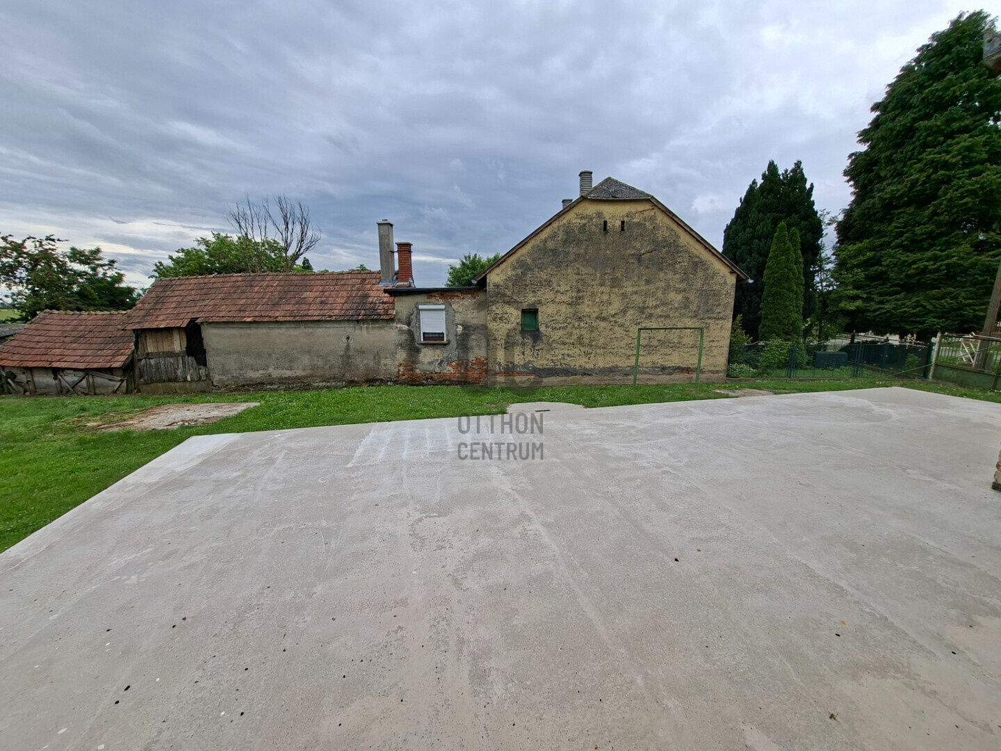 Gallery zoom image