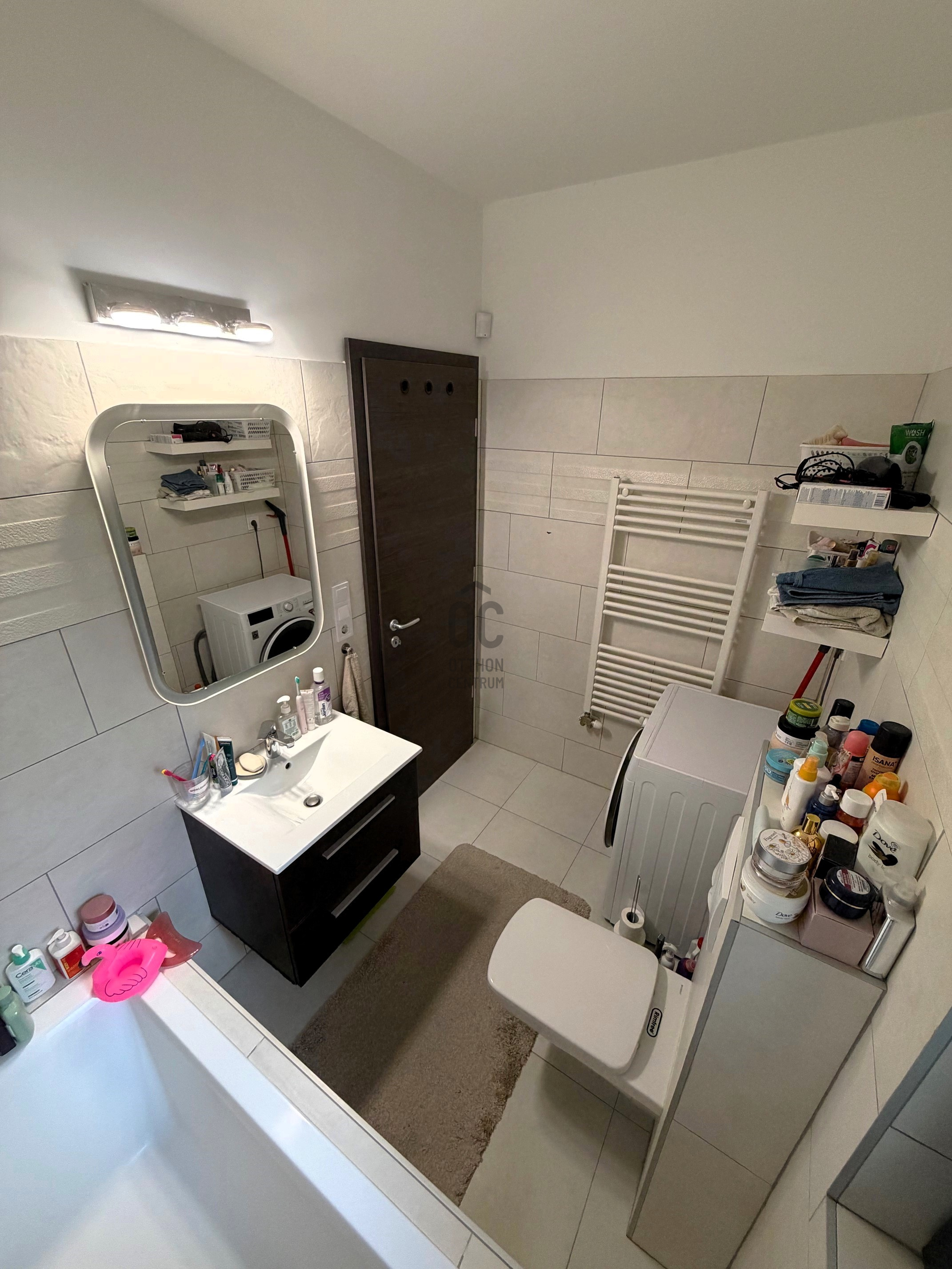 Gallery zoom image