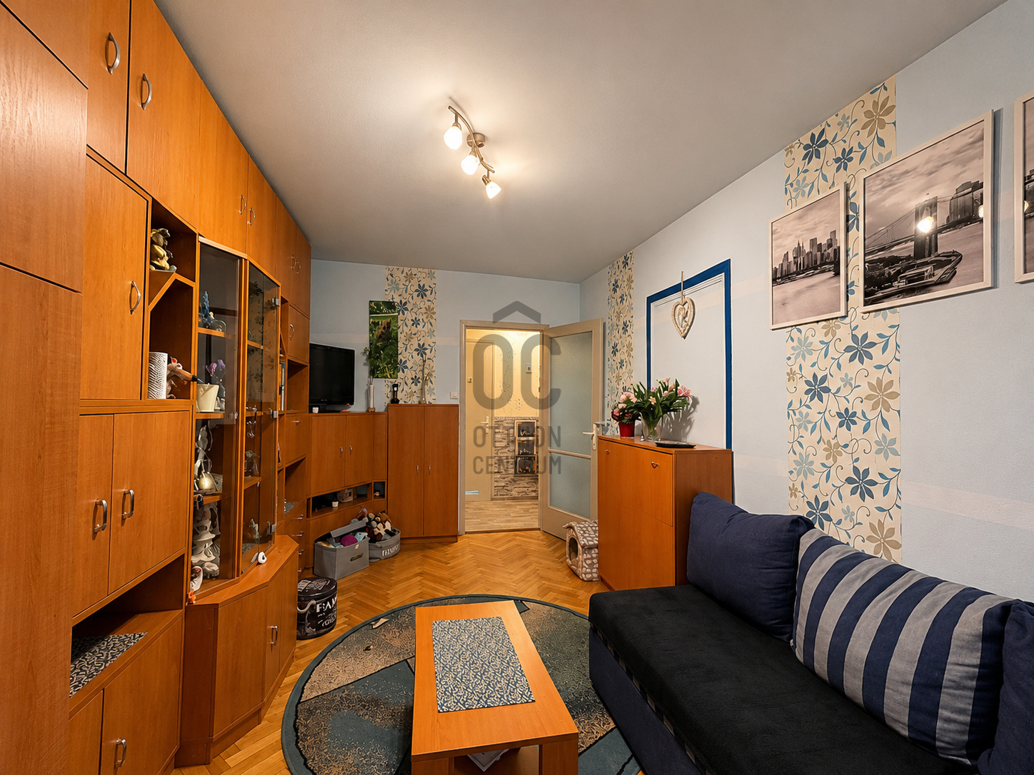 Gallery zoom image