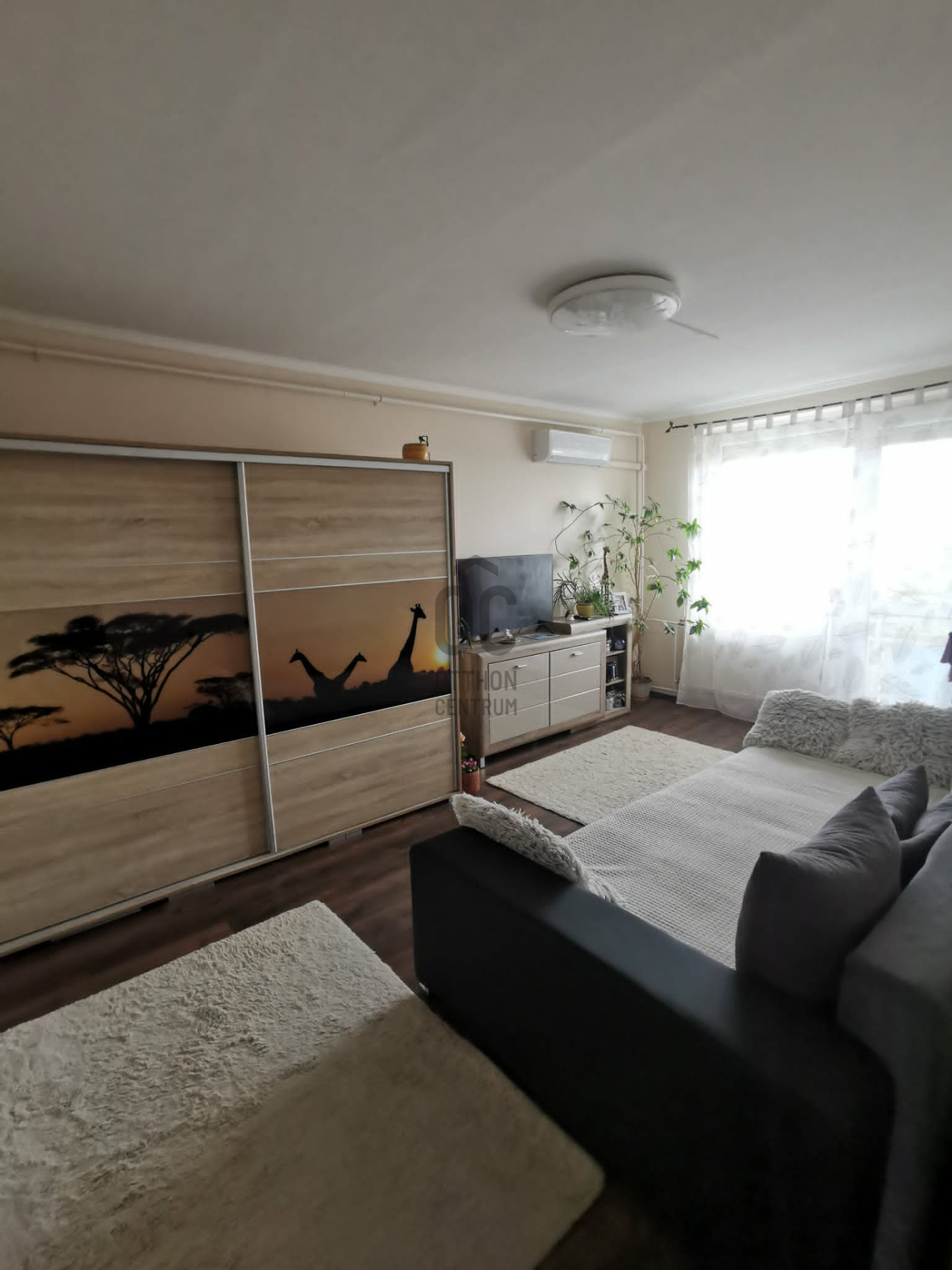 Gallery zoom image
